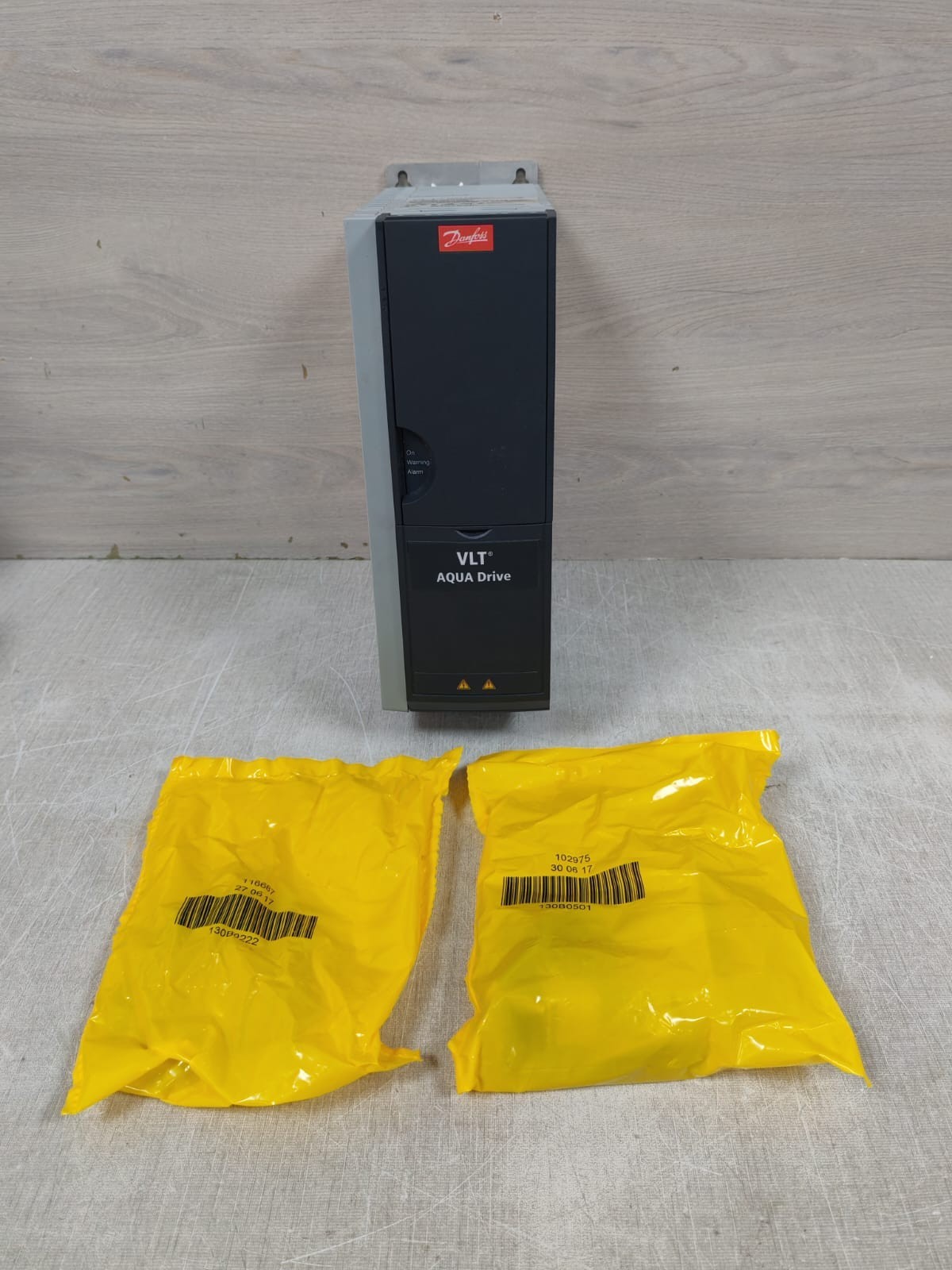 DANFOSS VLT AQUA DRIVE 134X0326 0.37KW 400V