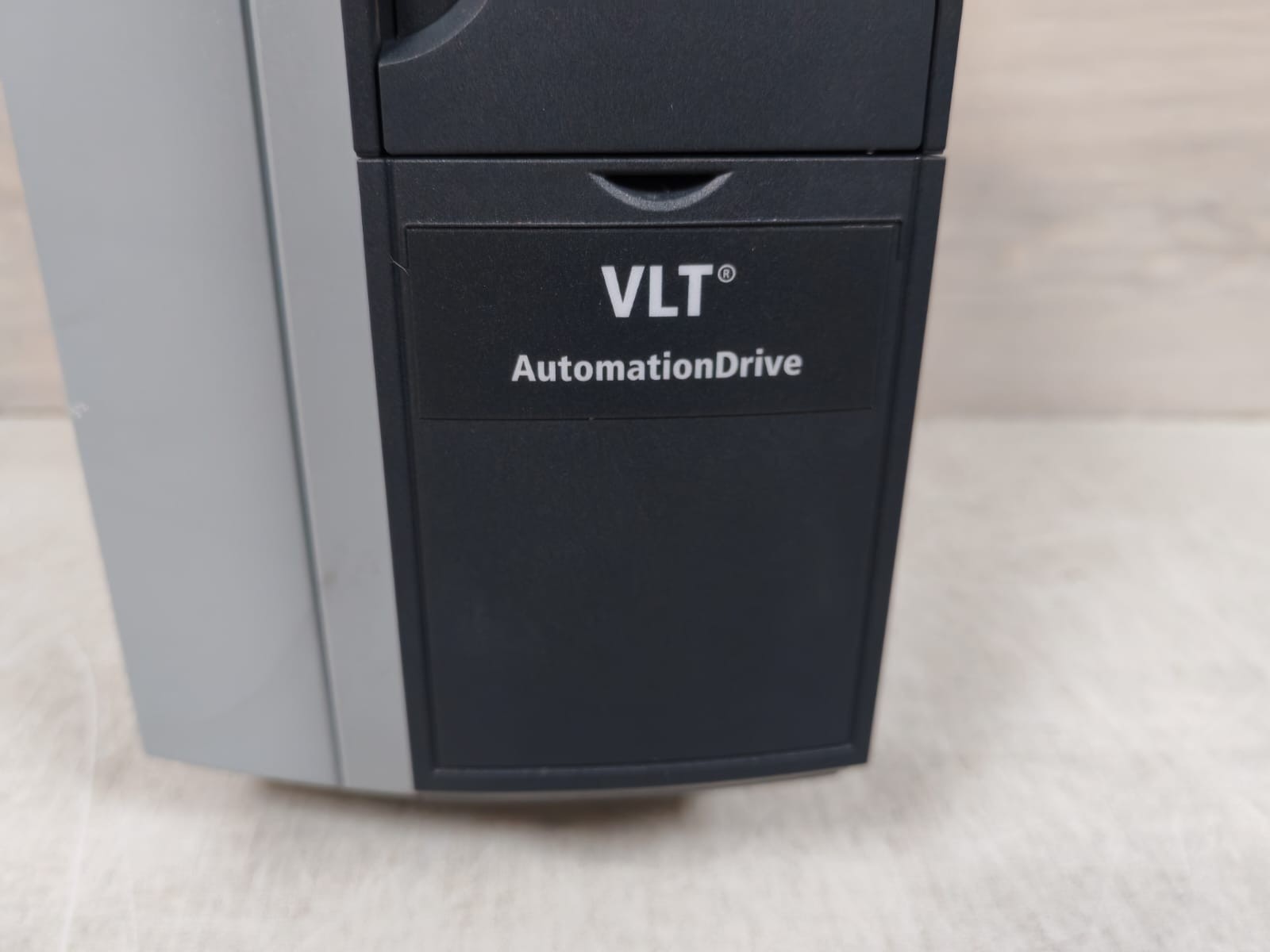 Danfoss 131B2127 DANFOSS VLT AUTOMATION DRIVE P/N 131B2127 7.5KW 400V 4