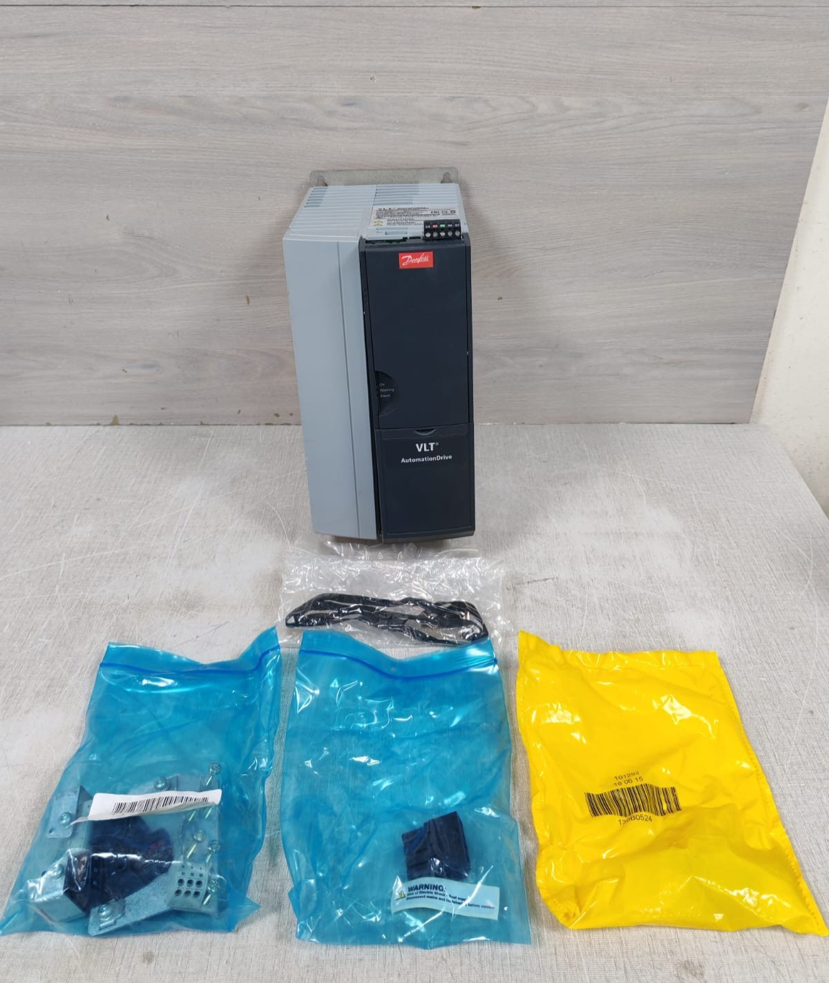 DANFOSS VLT AUTOMATION DRIVE P/N 131B2127 7.5KW 400V