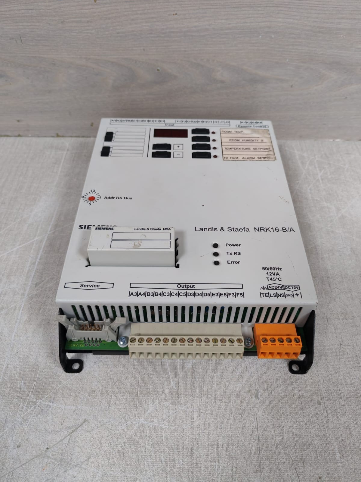 Siemens NRK16-B/A SIEMENS LANDIS & STAEFA NRK16-B/A SYSTEM CONTROLLER 9