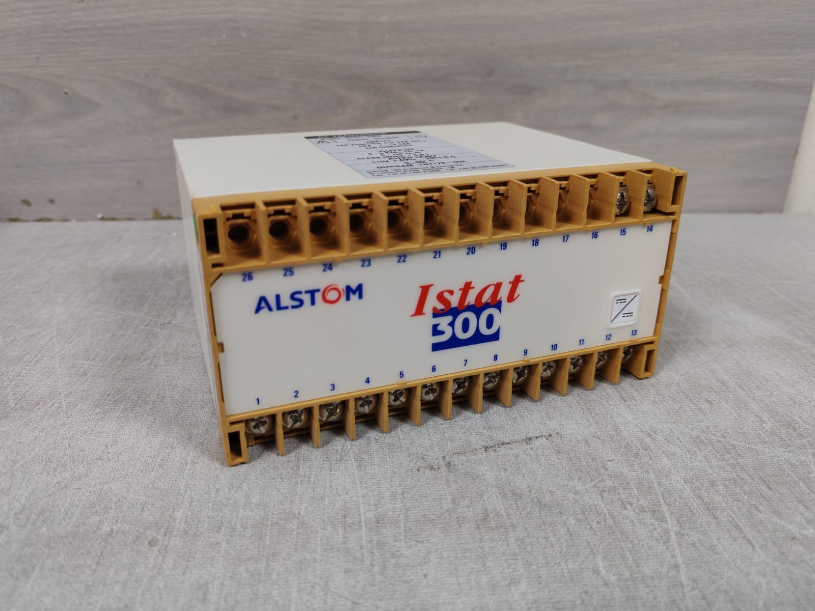 ALSTOM ISTAT 300 3DADT1045B ALSTOM ISTAT 300 3DADT1045B DC TRANSDUCER 400 OHM/STEP 4