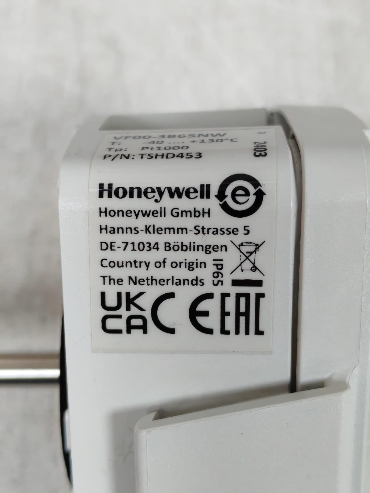 Honeywell VF00-3B65NW HONEYWELL VF00-3B65NW TEMPERATURE SENSOR PT 1000 6