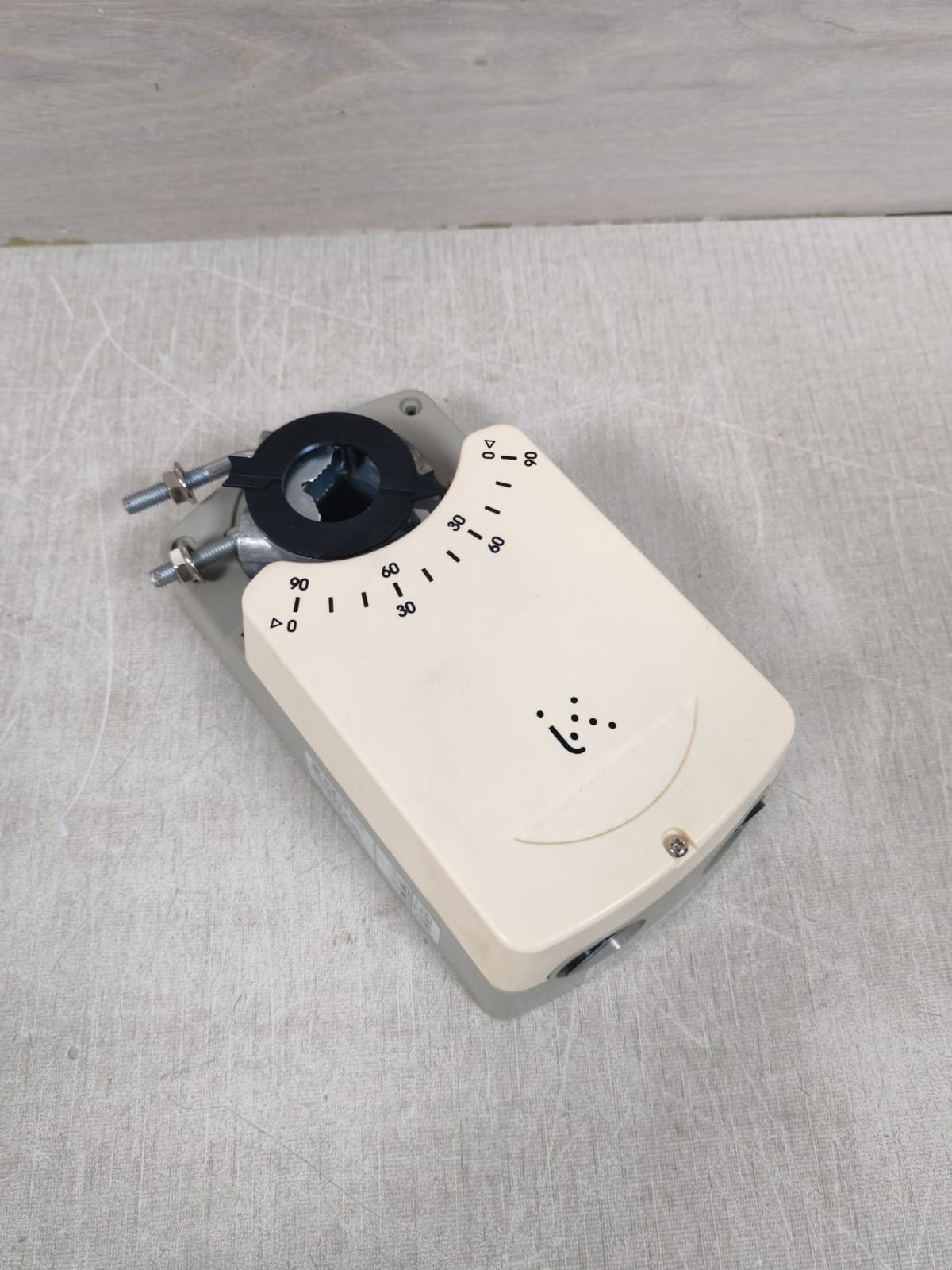 INDUSTRIE TECHNIK DMS24 INDUSTRIE TECHNIK DMS24 ROTARY ACTUATOR 24VAC 4