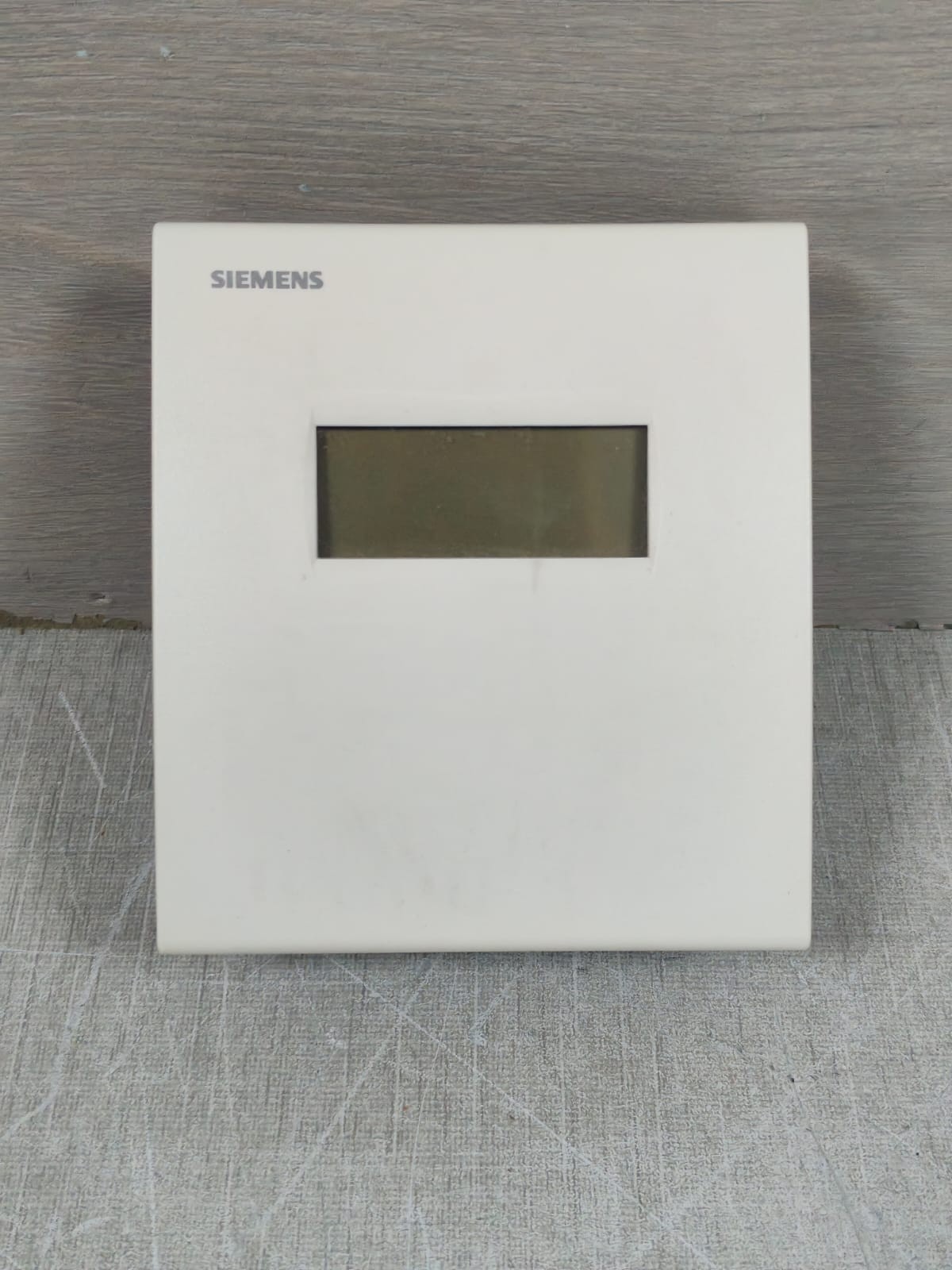 Siemens QAA2061D SIEMENS QAA2061D ROOM TEMPERATURE SENSOR 2