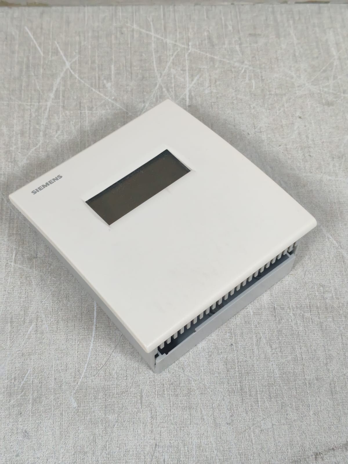 Siemens QAA2061D SIEMENS QAA2061D ROOM TEMPERATURE SENSOR 3