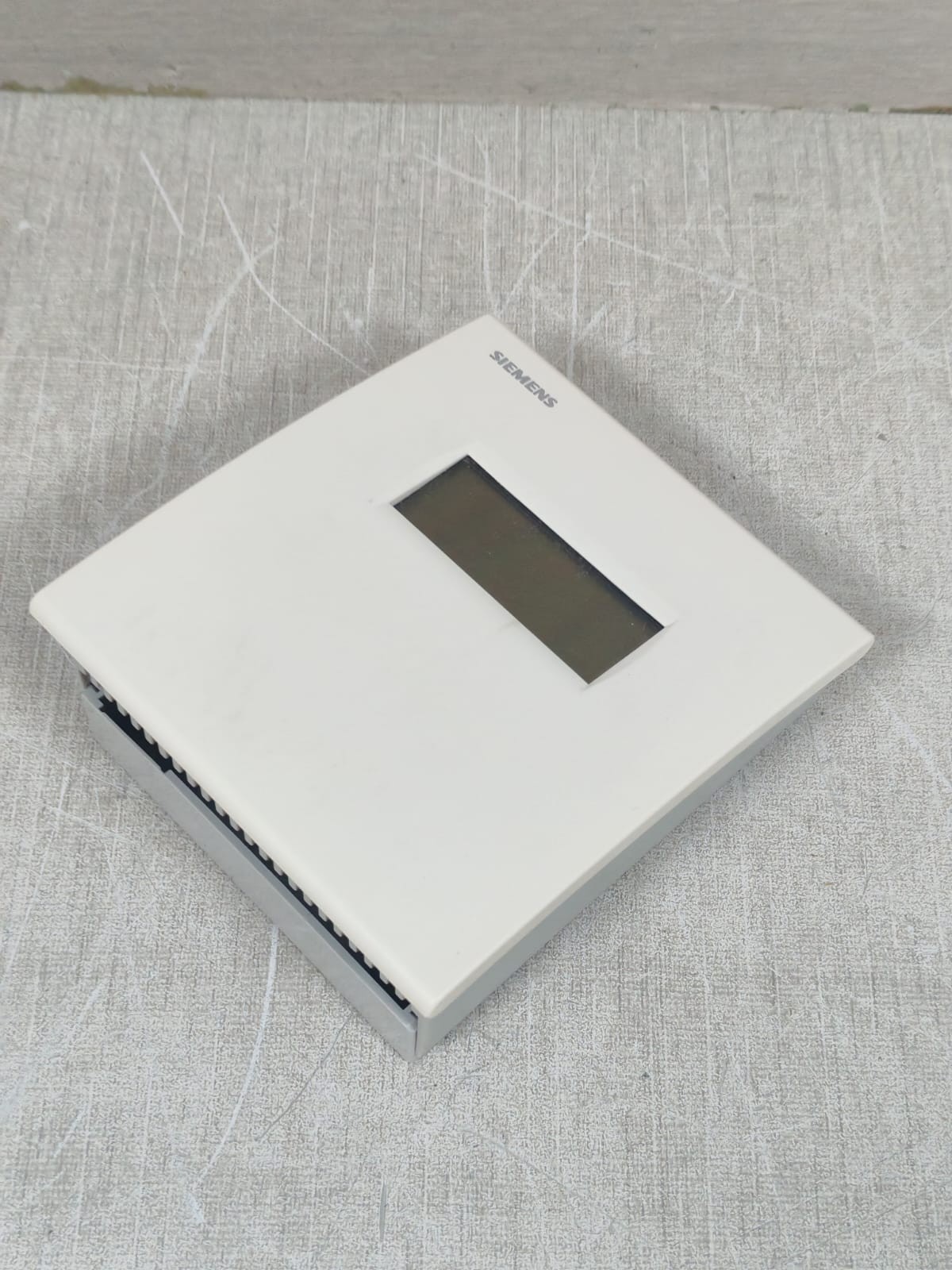 Siemens QAA2061D SIEMENS QAA2061D ROOM TEMPERATURE SENSOR 4