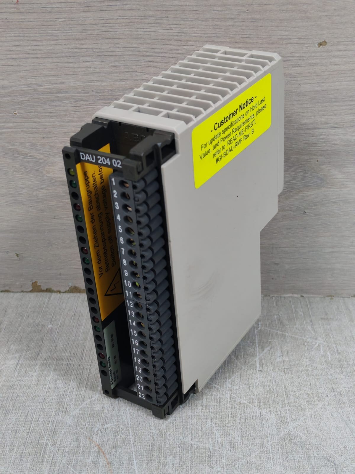 Schneider AS-BDAU-204 SCHNEIDER A120-COMPACT AS-BDAU-204 4 CHANNEL ANALOG OUTPUT 4