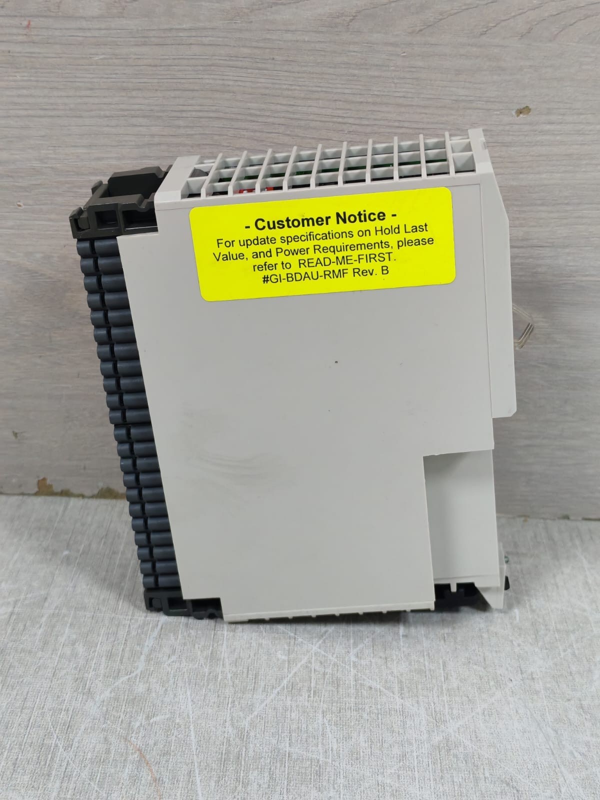 Schneider AS-BDAU-204 SCHNEIDER A120-COMPACT AS-BDAU-204 4 CHANNEL ANALOG OUTPUT 7