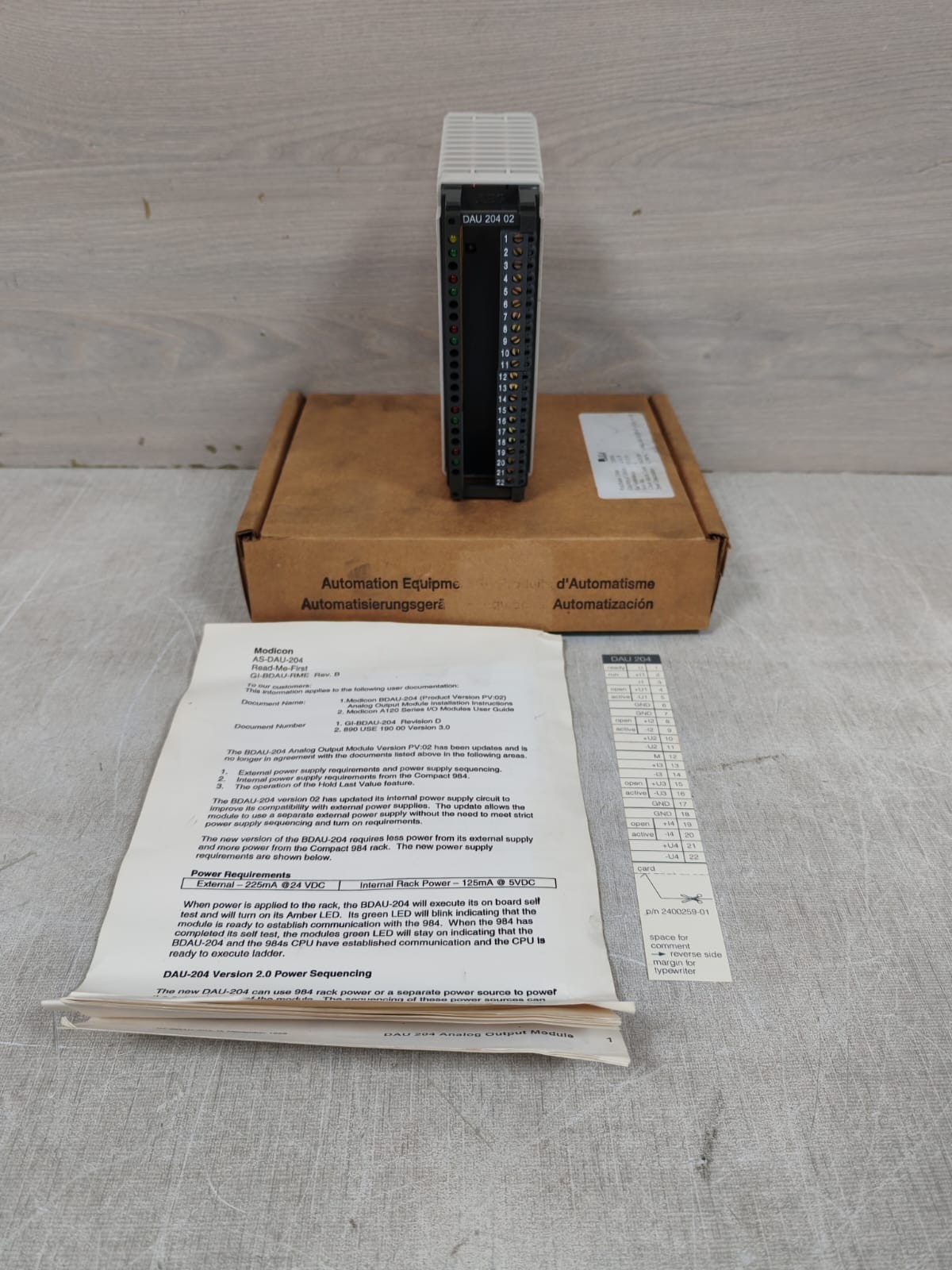 SCHNEIDER A120-COMPACT AS-BDAU-204 4 CHANNEL ANALOG OUTPUT