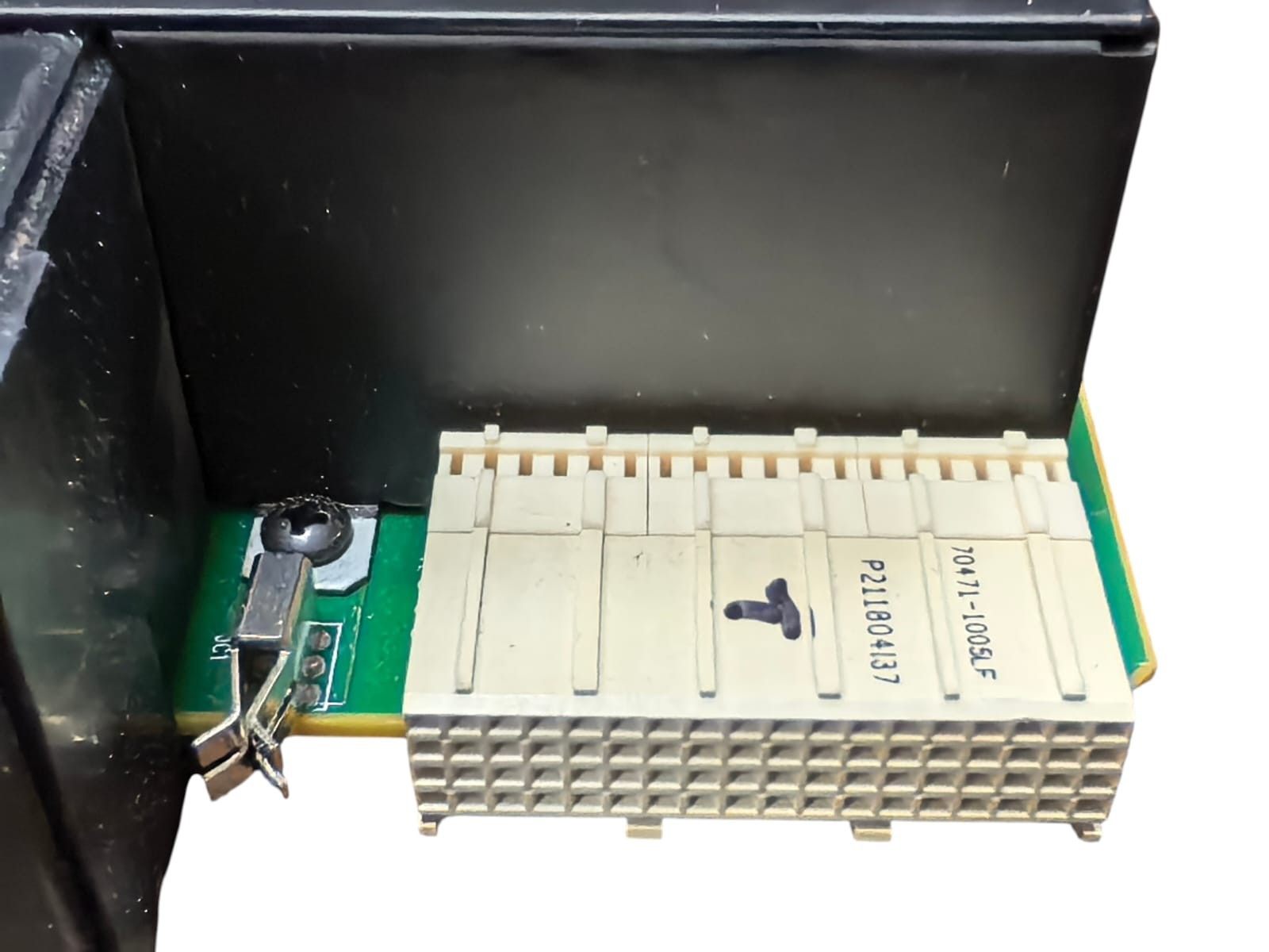 GE UR 6FH GE UR 6FH DIGITAL I/O 6F 8 FAST FORM-C OUTPUTS 9