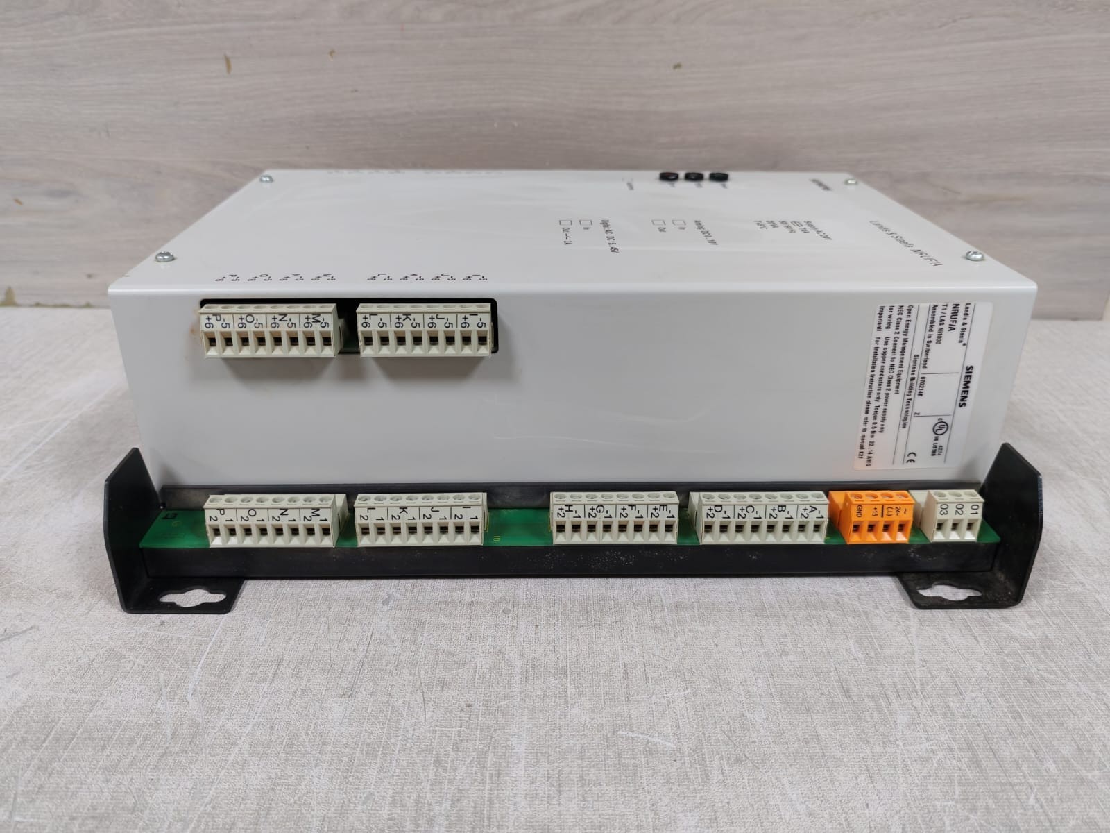 SIEMENS LANDIS & STAEFA NRUF/A SIEMENS LANDIS & STAEFA NRUF/A CONTROLLER AC 24V 6