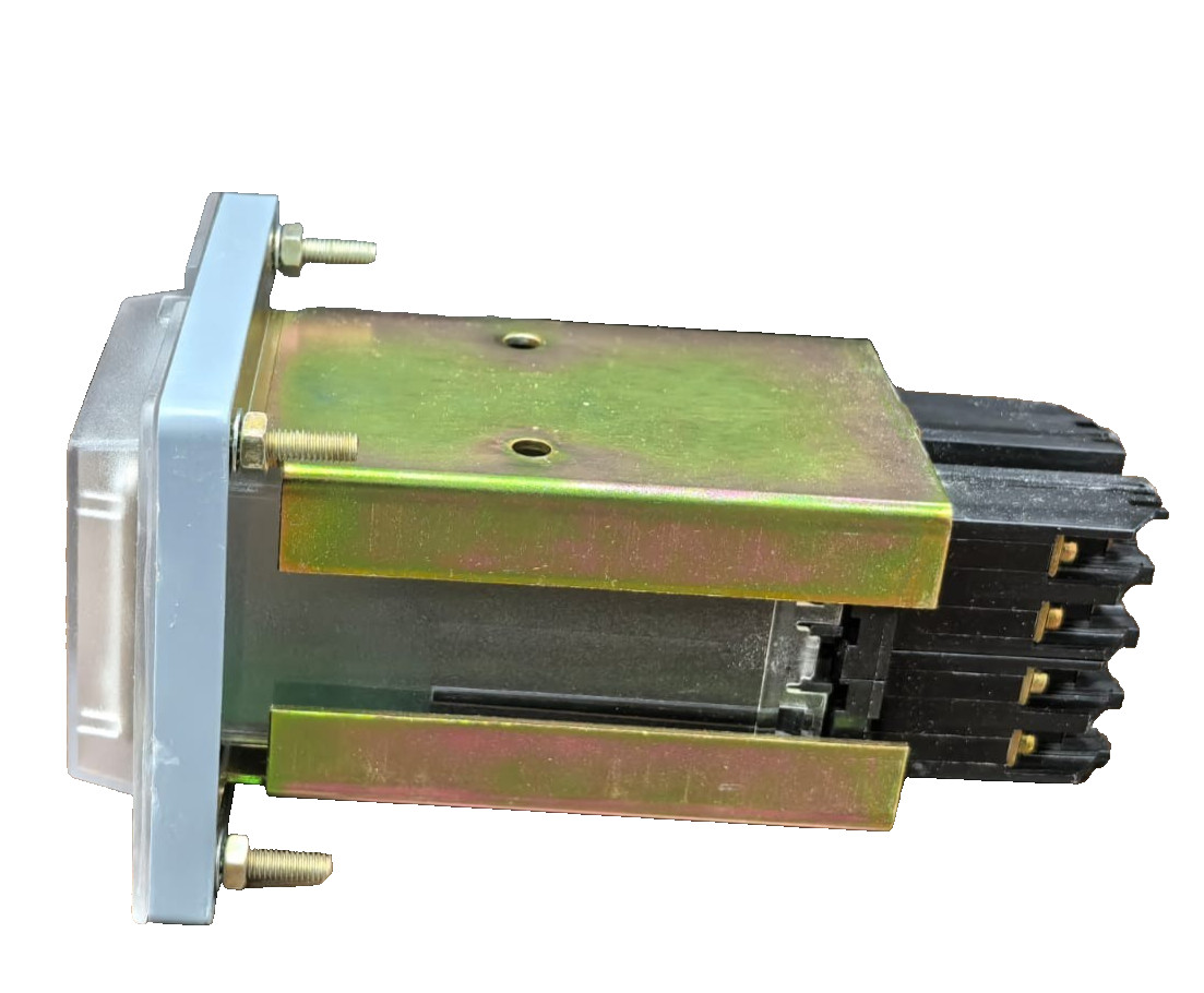 Siemens 7PA3032-1AA00-1 SIEMENS 7PA3032-1AA00-1 TRIP CIRCUIT SUPERVISION RELAY 2 NC/NO WITH SOCKET 4