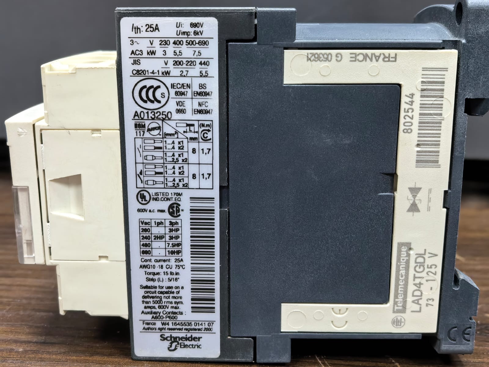 Telemecanique LC1D12/LC1D12FD TELEMECANIQUE LC1D12/LC1D12FD CONTACTOR 110VDC 4