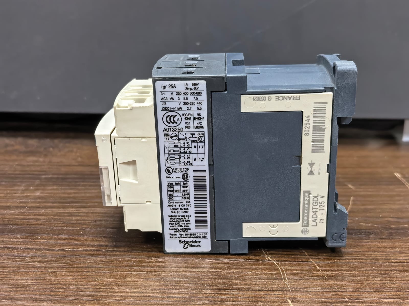 Telemecanique LC1D12/LC1D12FD TELEMECANIQUE LC1D12/LC1D12FD CONTACTOR 110VDC 5