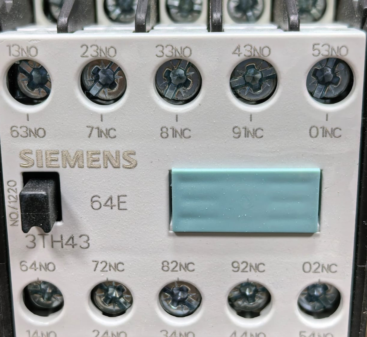 Siemens 3TH4364-0B SIEMENS 3TH4364-0B AUXILIARY CONTACTOR RELAY 6S+4O/6NO+4NC 3
