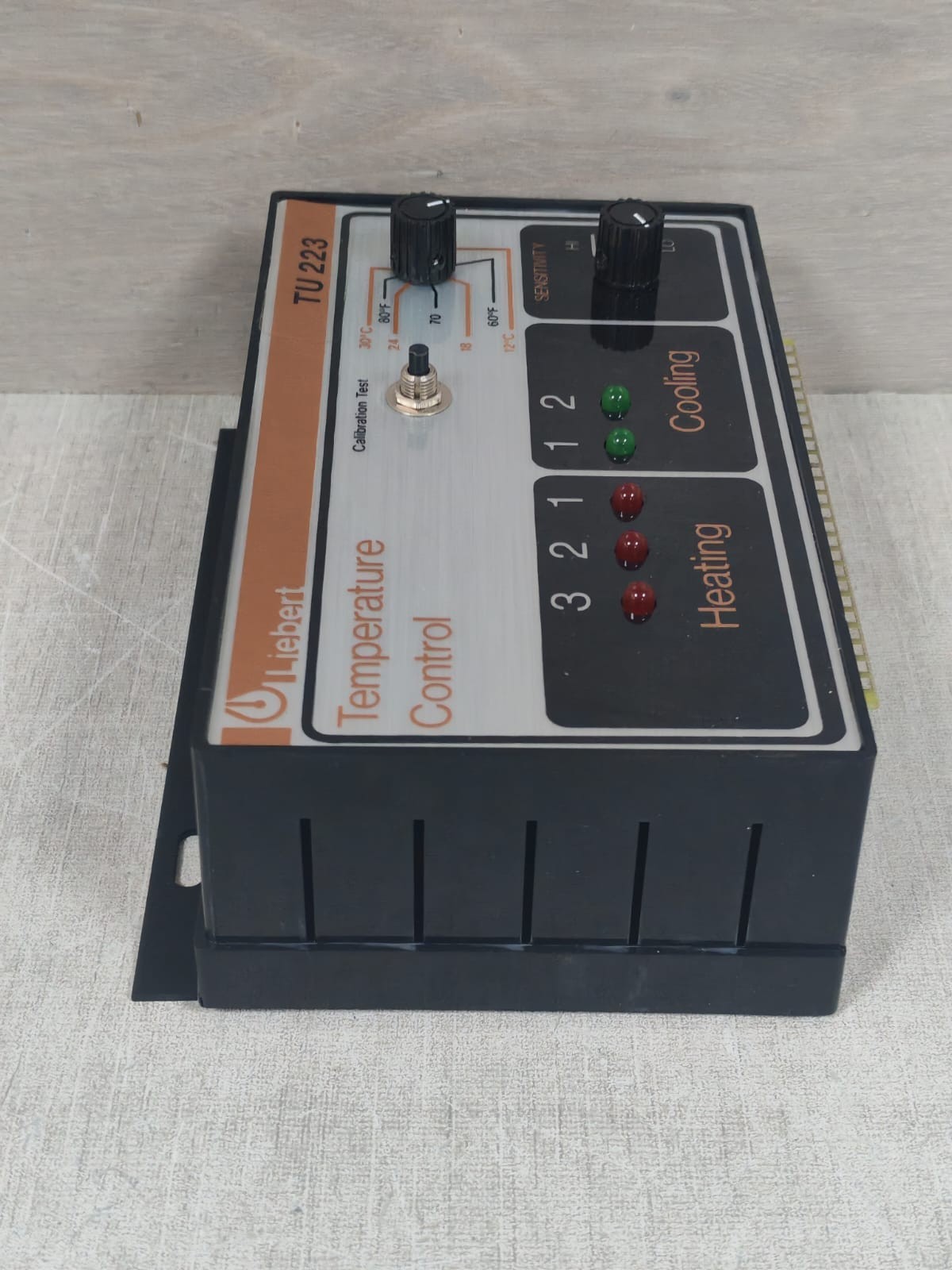Liebert TU223 LIEBERT TU223 TEMPERATURE CONTROL 2