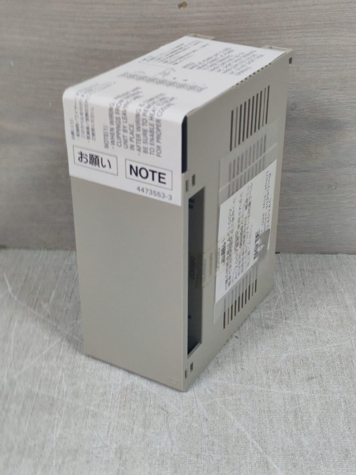 Omron C200-HW-PA204S OMRON C200-HW-PA204S POWER SUPPLY UNIT 120VA 3