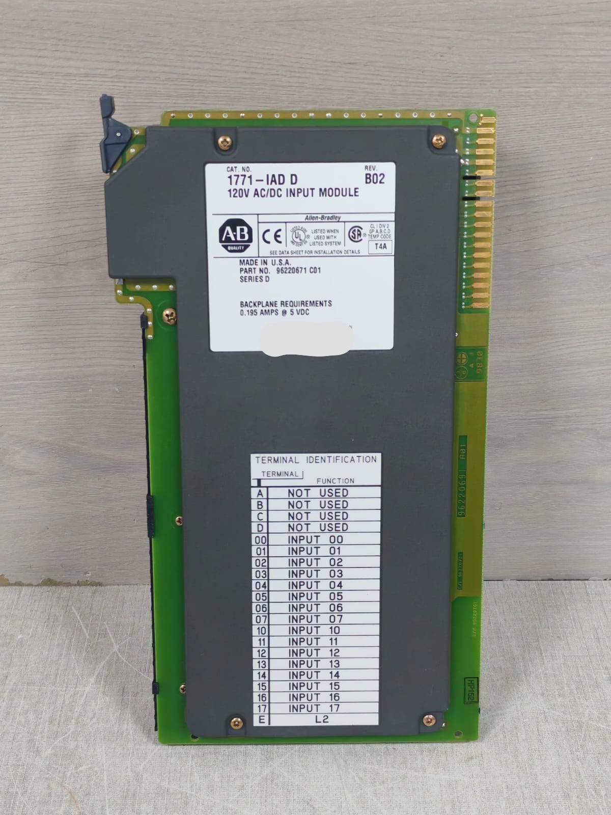 Allen-Bradley 96220671 C01 ALLEN BRADLEY 1771-IAD D REV.B02 96220671 C01 INPUT MODULE 120VAC/DC 4