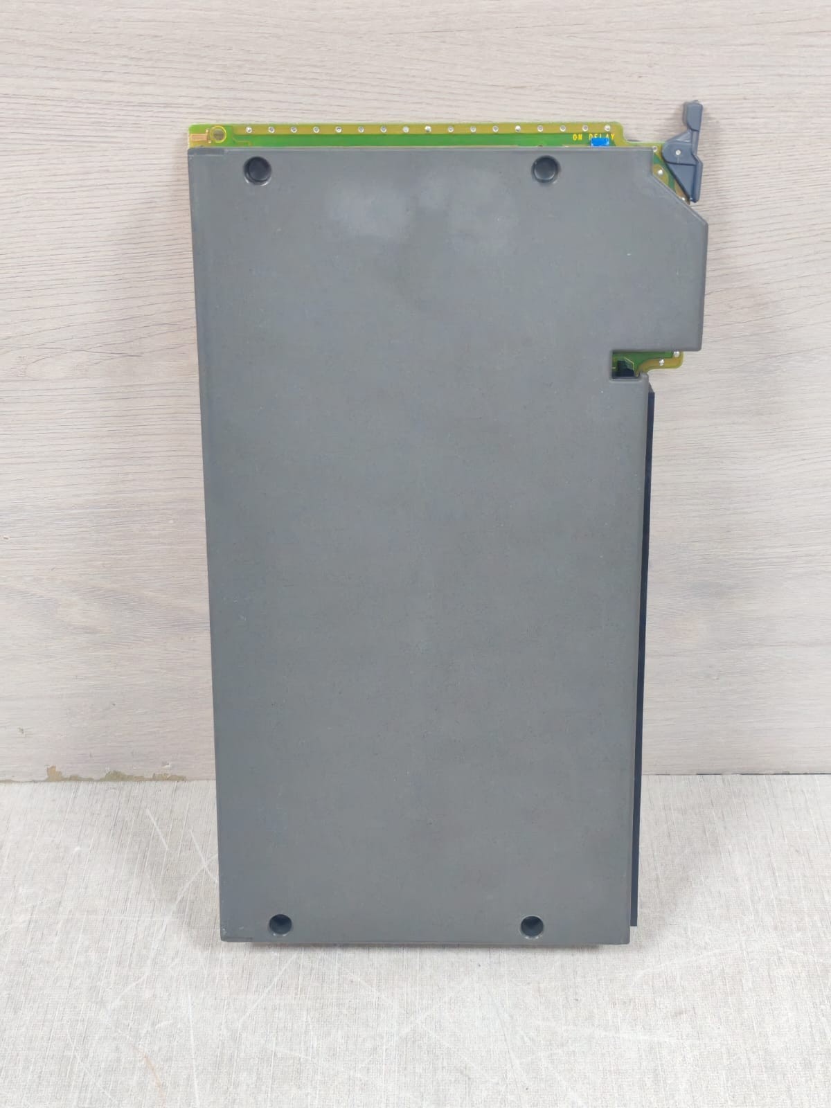 Allen-Bradley 96220671 C01 ALLEN BRADLEY 1771-IAD D REV.B02 96220671 C01 INPUT MODULE 120VAC/DC 5
