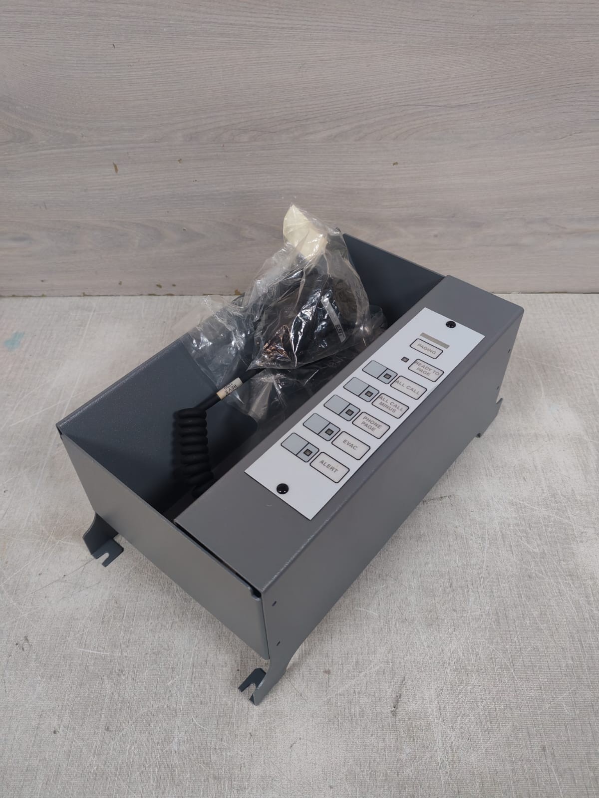 EDWARDS EST 3-ASU EDWARDS EST 3-ASU MICROPHONE / PAGING CONTROL AUDIO SOURCE UNIT 4