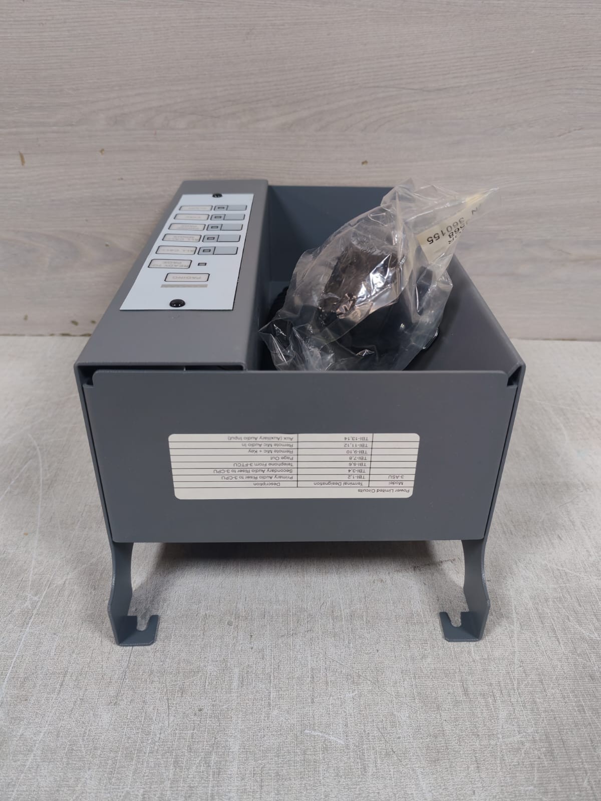 EDWARDS EST 3-ASU EDWARDS EST 3-ASU MICROPHONE / PAGING CONTROL AUDIO SOURCE UNIT 10