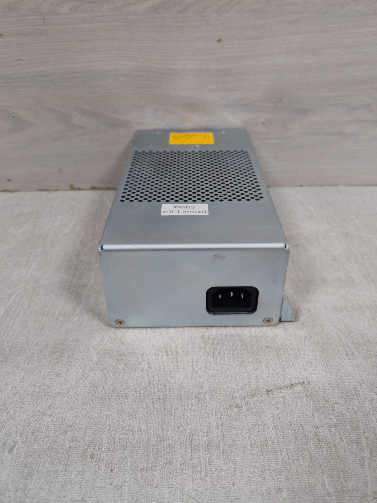 Cisco POE80U-560(G)C-R 341-0257-01 A0 CISCO POE80U-560(G)C-R 341-0257-01 A0 POWER INJECTOR 100-240V 8