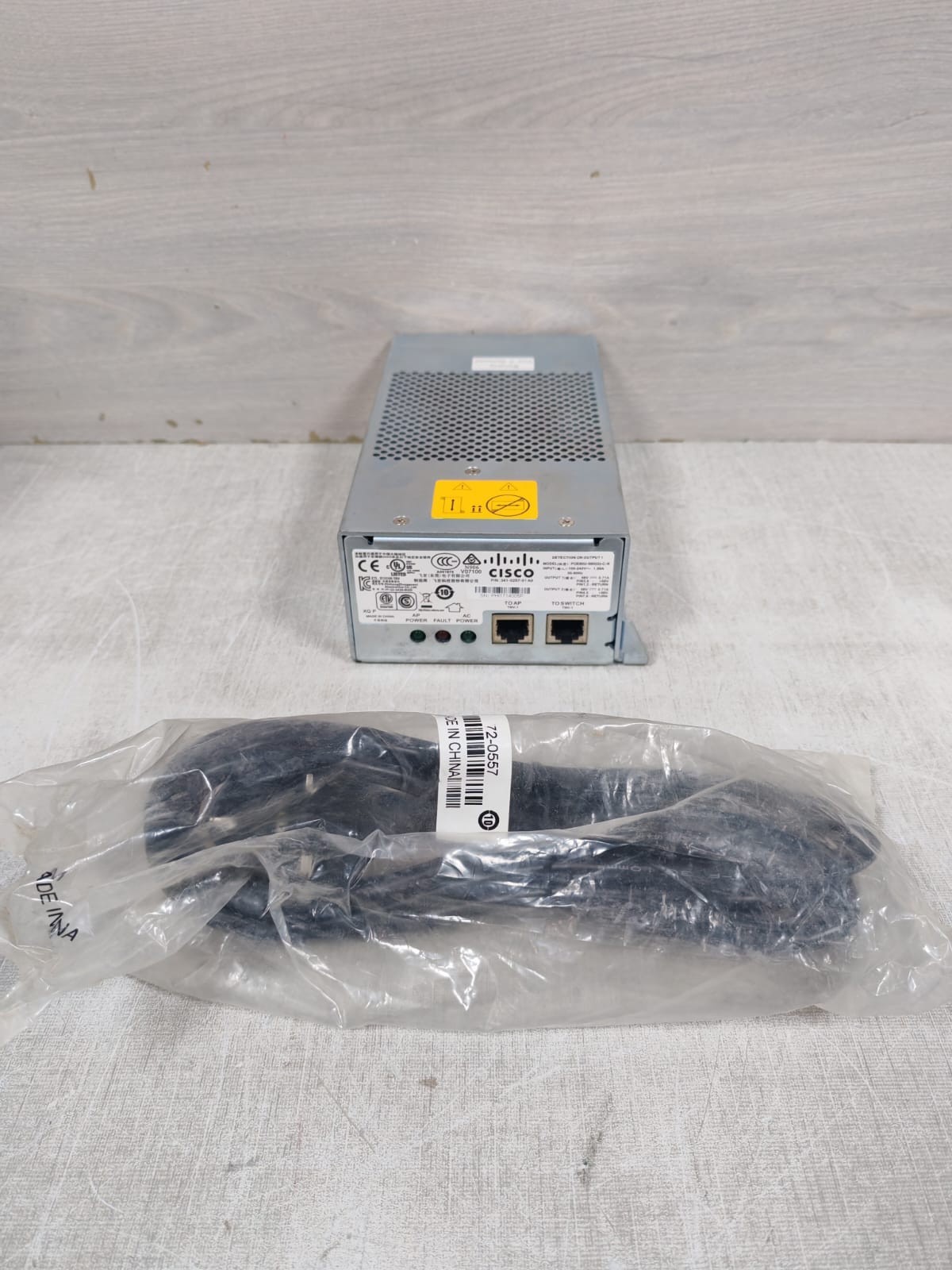 CISCO POE80U-560(G)C-R 341-0257-01 A0 POWER INJECTOR 100-240V