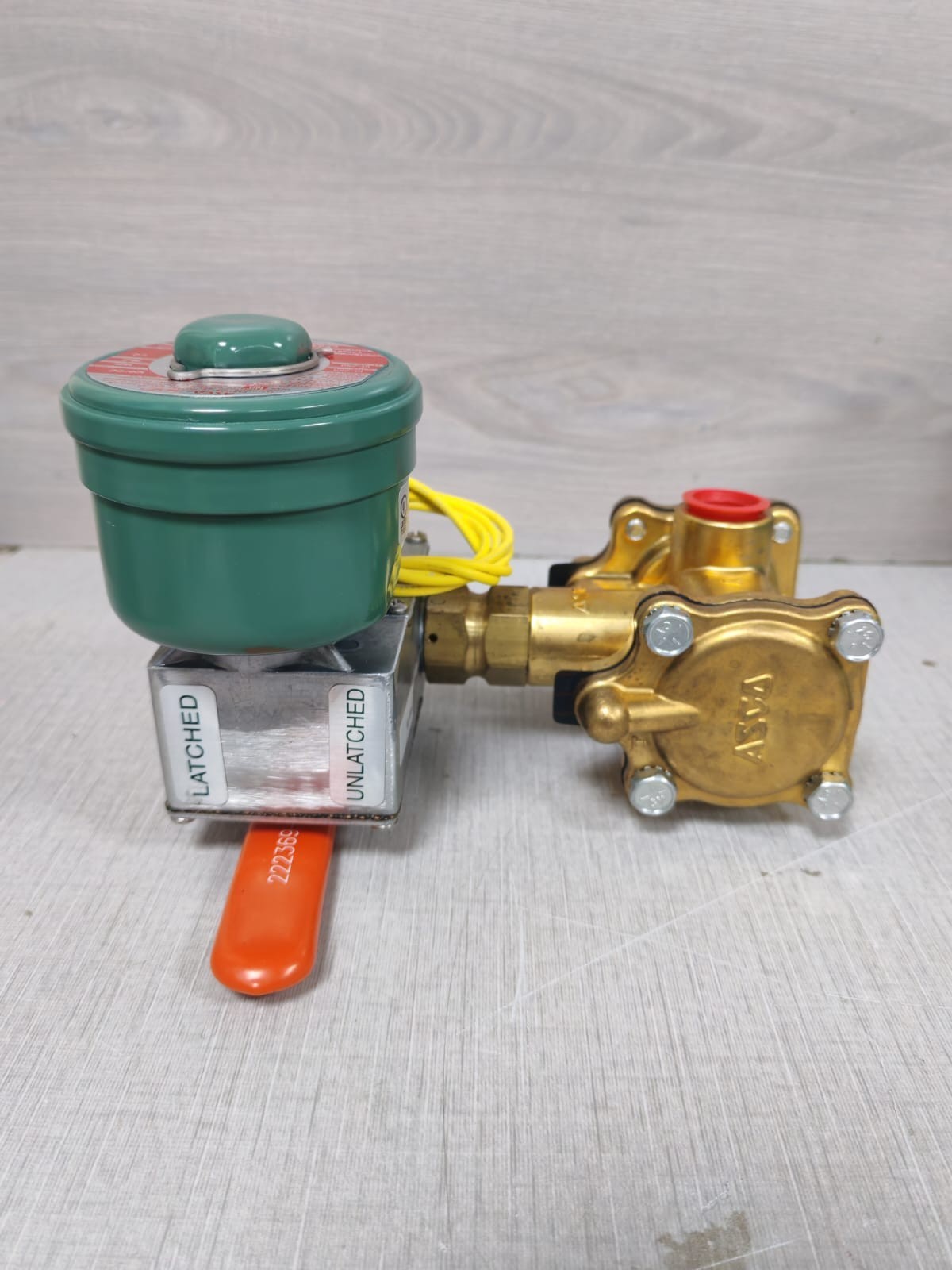 ASCO EF8310C042F / EFHP80171 ASCO EF8310C042F / EFHP80171 120/DC 36.2W VALVE 10