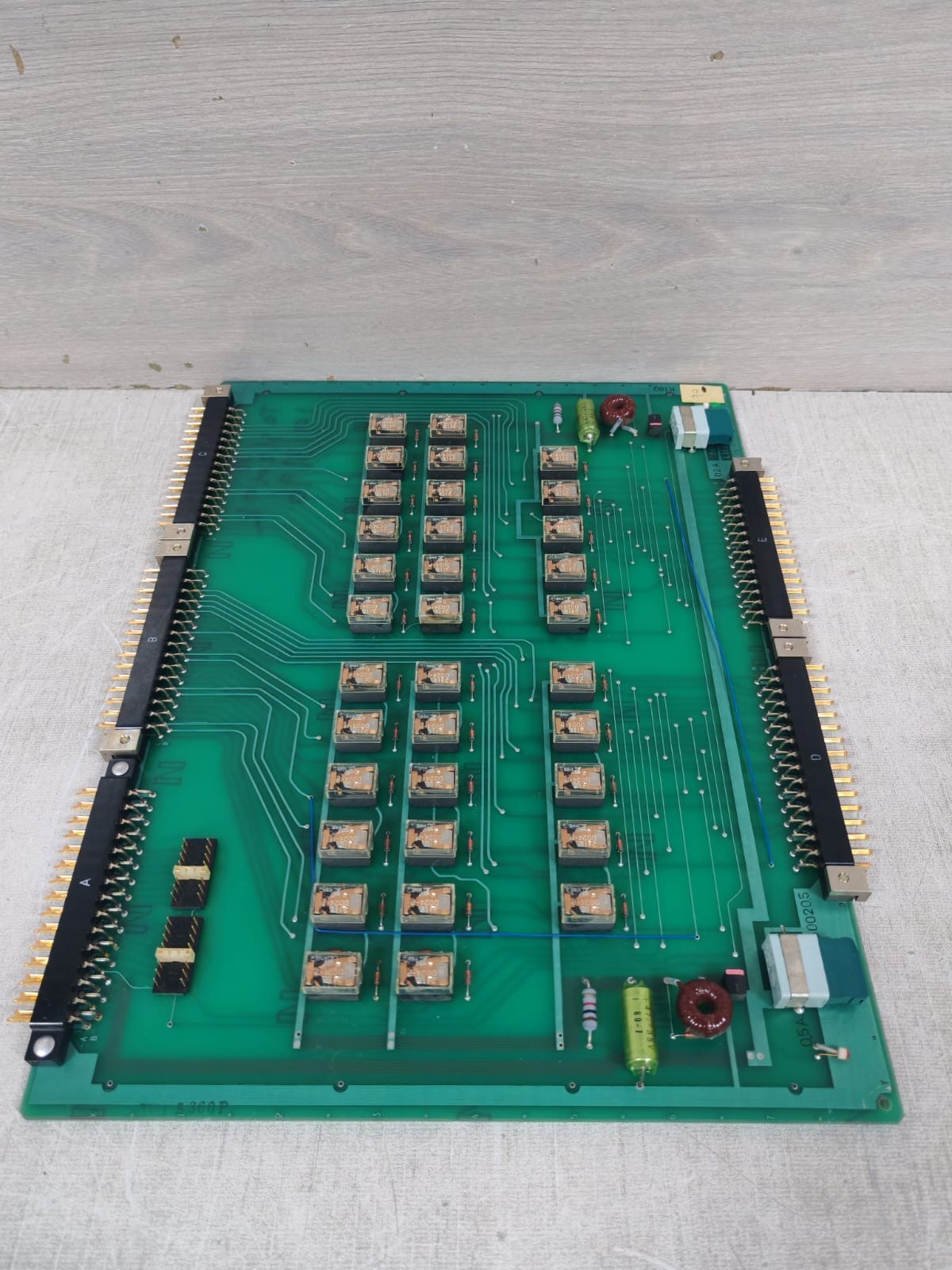 TBL L320-2001-T112/01 / L16B-2001-0110 TBL L320-2001-T112/01 / L16B-2001-0110 CIRCUIT BOARD 4