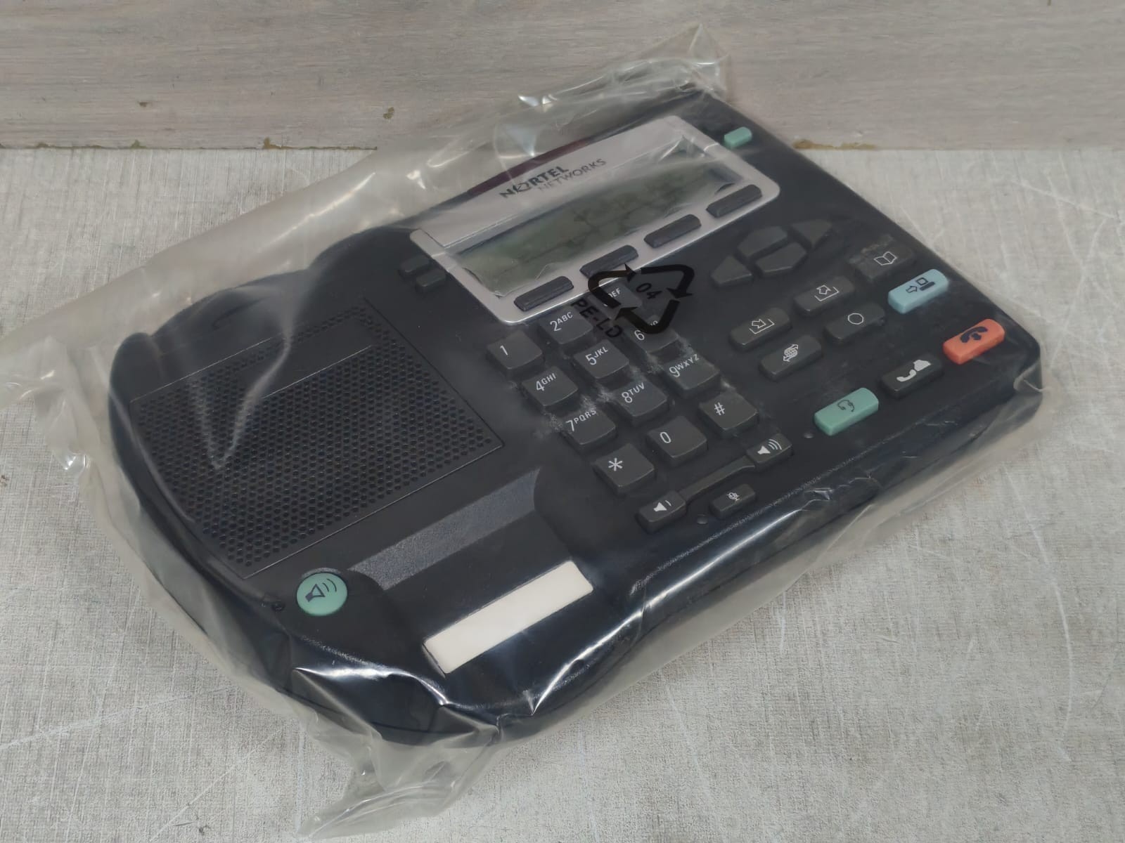 NORTEL NETWORKS NTDU91 NORTEL NETWORKS IP PHONE 2002 NTDU91 OFFICE TELEPHONE 4
