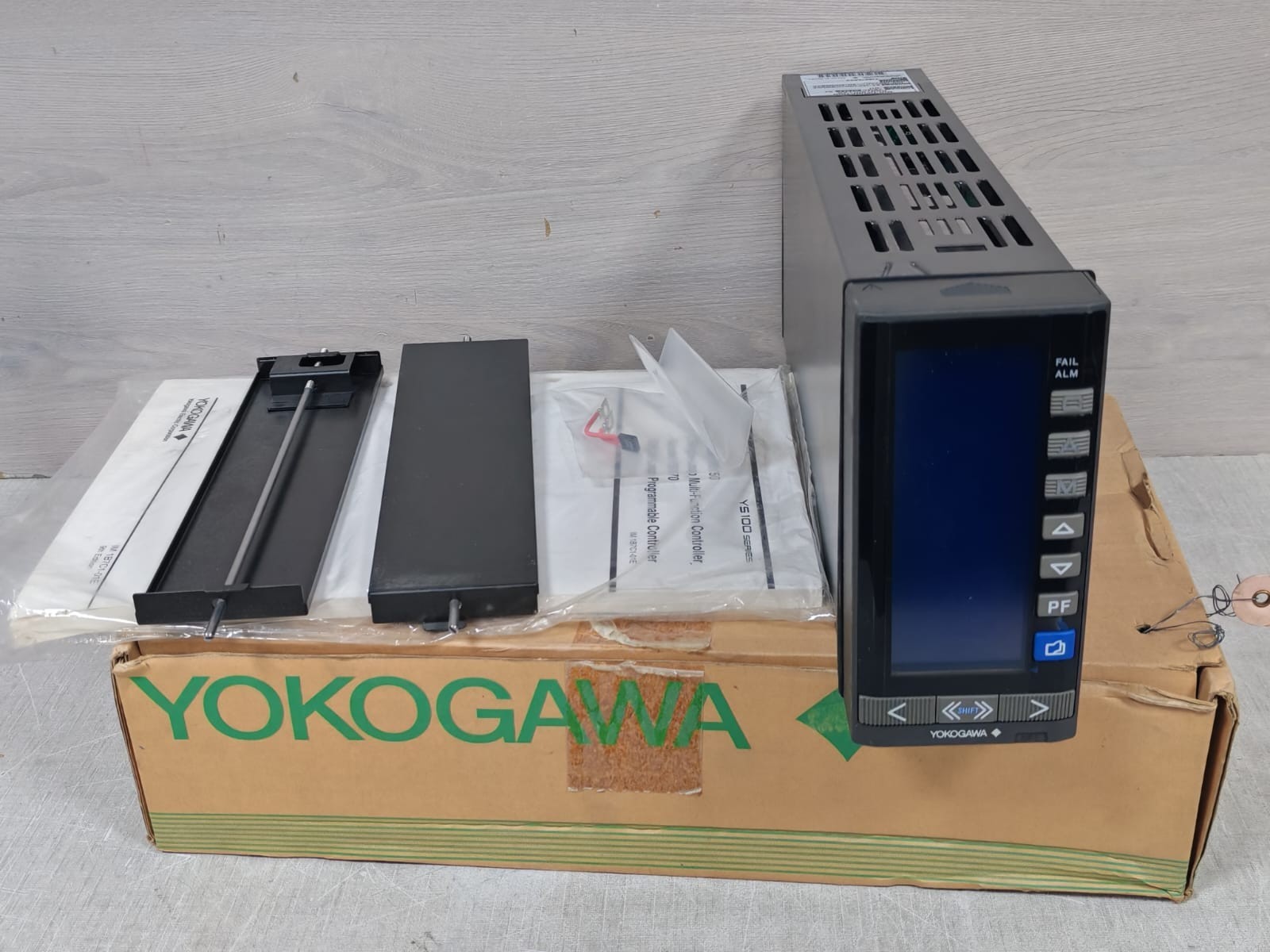 YOKOGAWA YS150-011 S4 MULTIFUNCTION CONTROLLER YS150 -011 S4