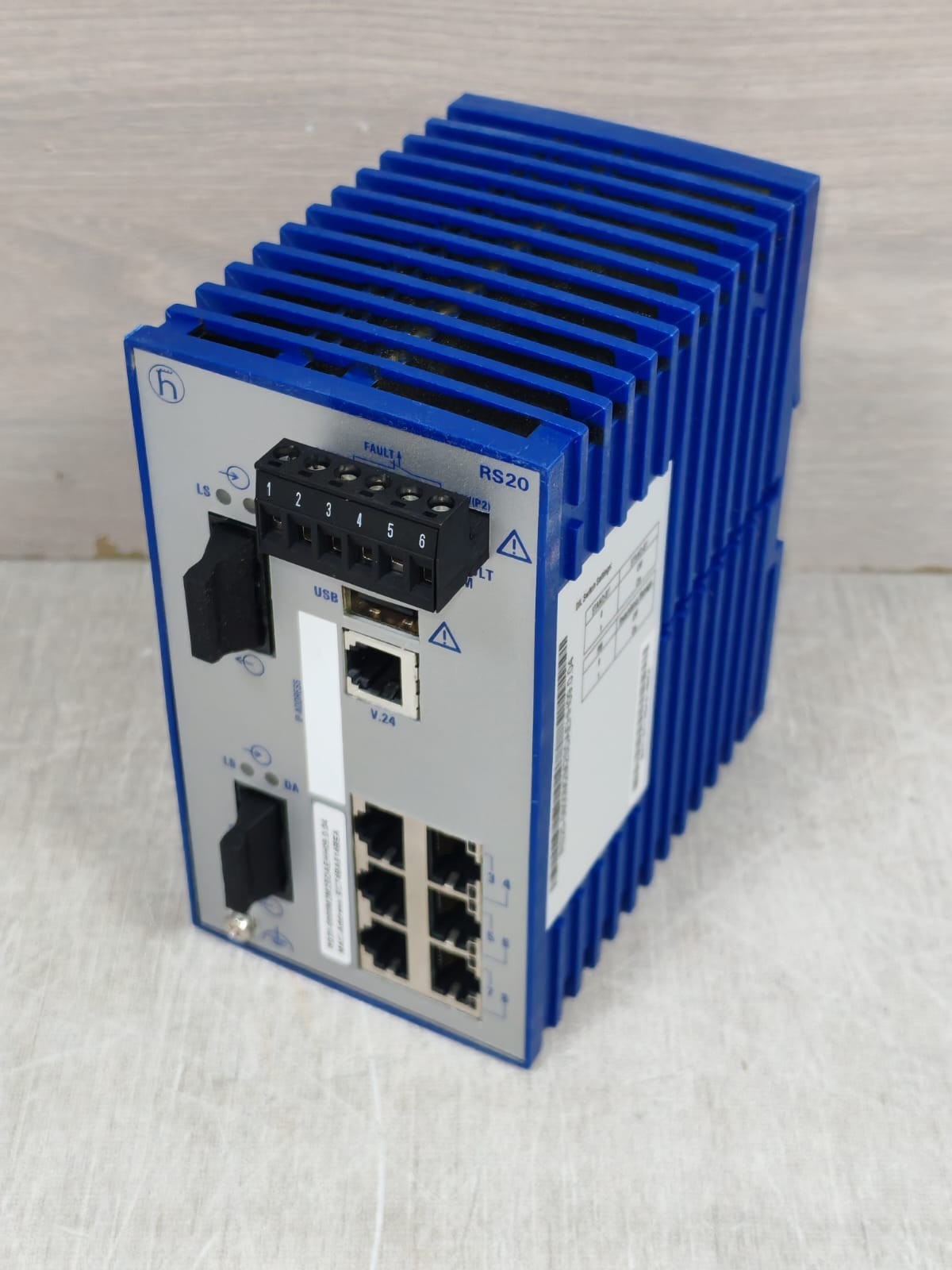HIRSCHMANN RS20-0800M2MSDAEHH09.0.04 HIRSCHMANN RS20 / RS20-0800M2MSDAEHH09.0.04 RAIL SWITCH 5