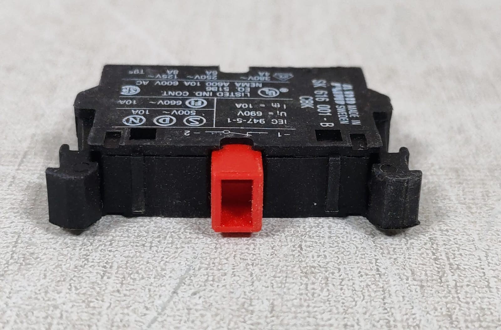 ABB SK616001-B ABB CONTROL SK616001-B CONTACT BLOCK 8