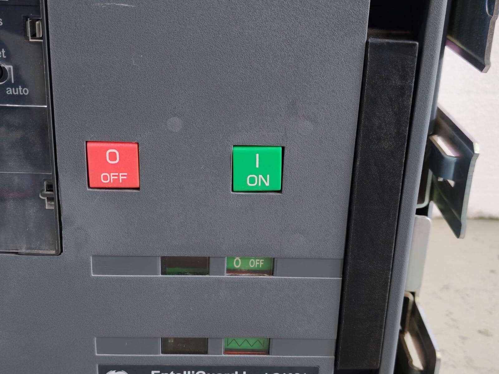 GE LTG00K9XXSFXXXX GE EntelliGuard L LG16S1 LTG00K9XXSFXXXX IN=1600A BB5321 Power Circuit Breaker 7