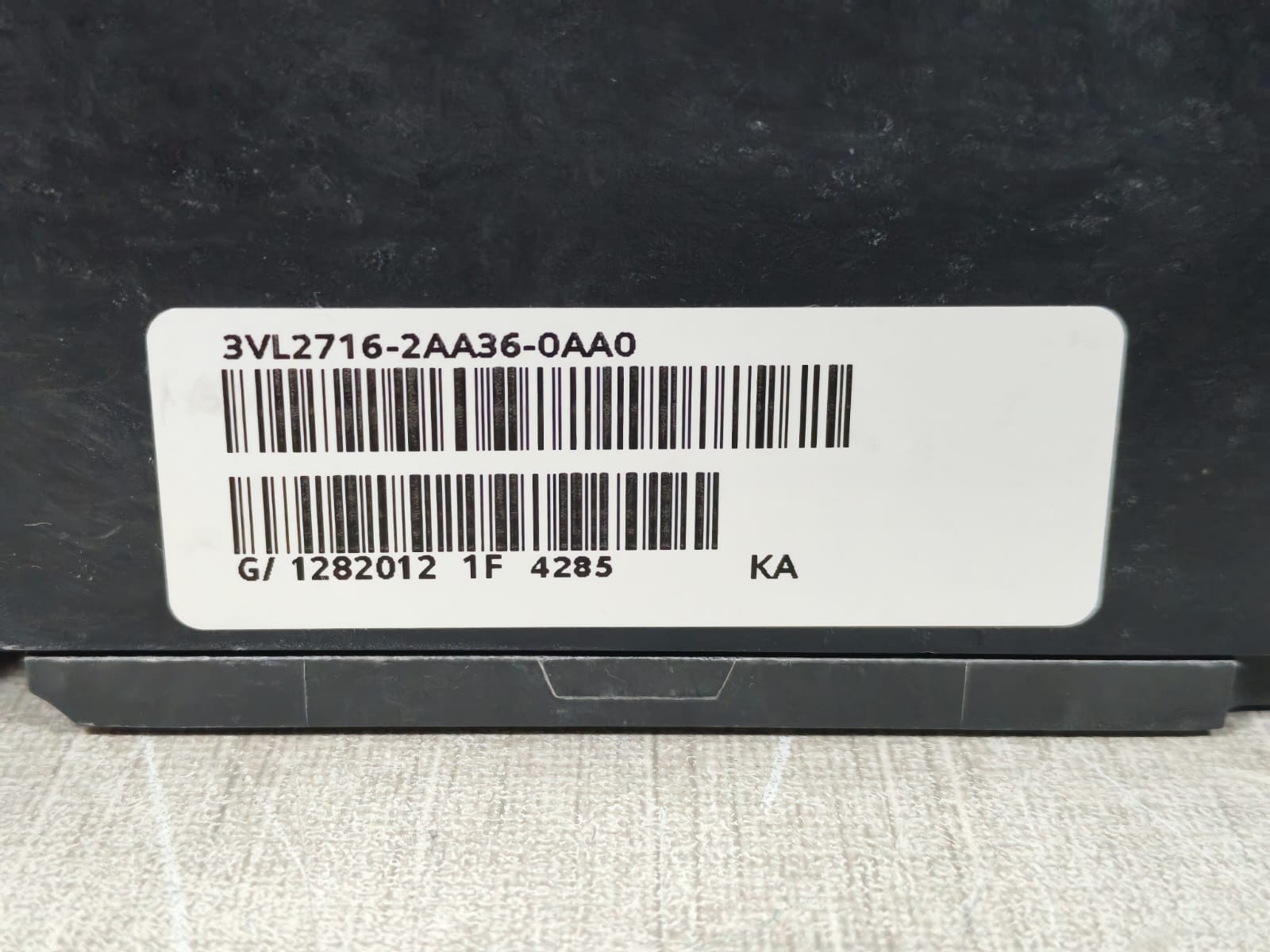 Siemens VL160 3VL2716-2AA36-0AA0 SIEMENS VL160/ VL160H 3VL2716-2AA36-0AA0 MOLDED CASE CIRCUIT BREAKER 7