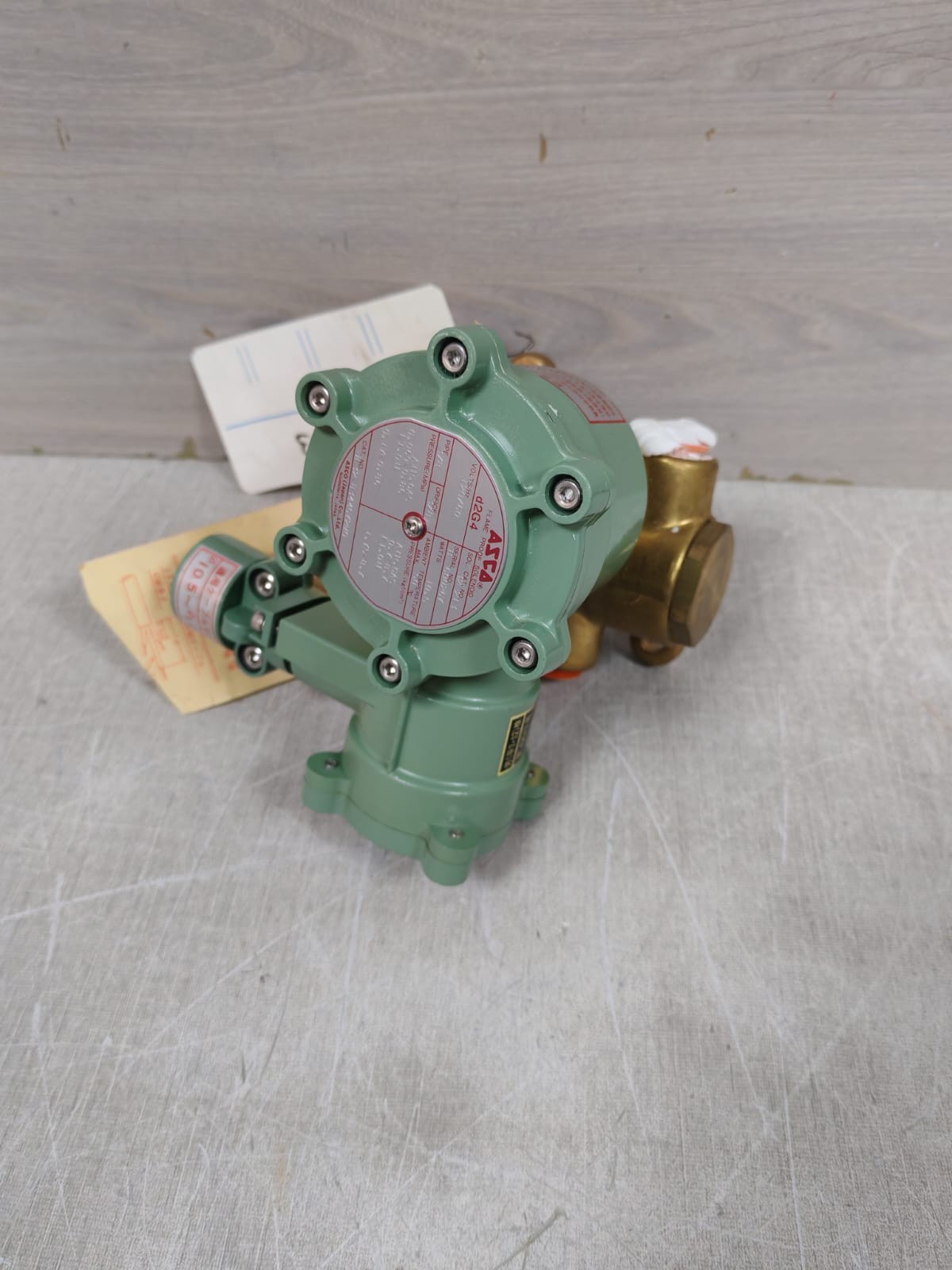 ASCO D2G4 JE32-8344G72M0 ASCO D2G4 JE32-8344G72M0 SOLENOID VALVE 120V/60HZ 5