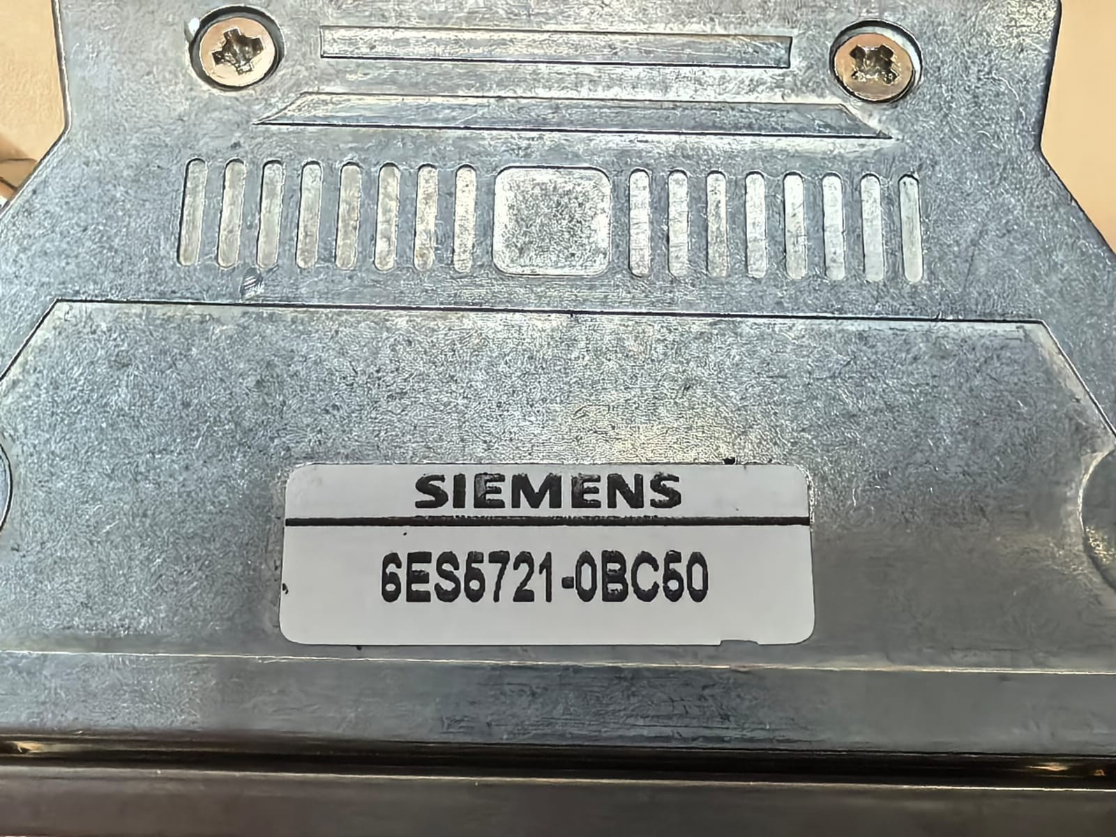 Siemens 6ES5721-0BC50 SIEMENS 6ES5721-0BC50 SIMATIC S5 POWER CORD-2.5M 2