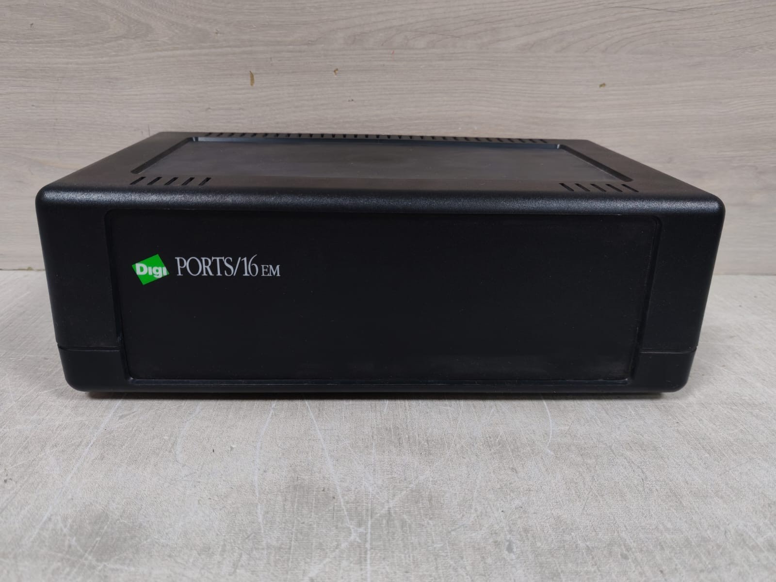 Digi (1P)50001078-02 B DIGI (1P)50001078-02 B DB25 NP PORTS/16 EM 2