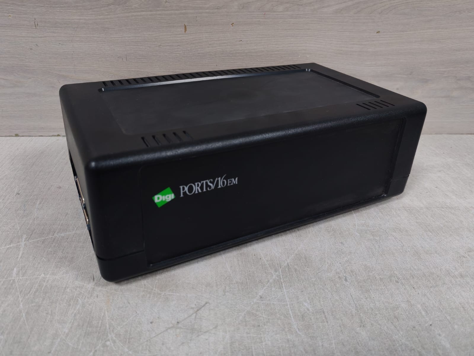 Digi (1P)50001078-02 B DIGI (1P)50001078-02 B DB25 NP PORTS/16 EM 5