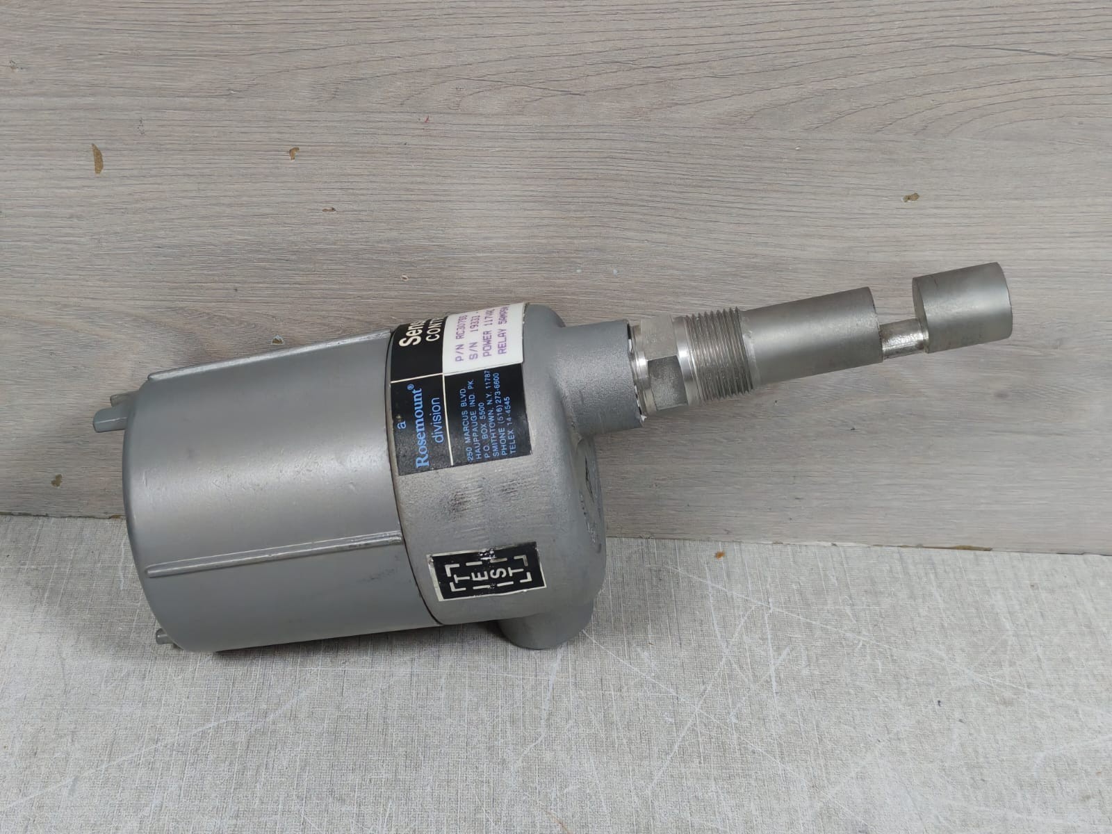SENSALL CONTROL RC307SS SENSALL CONTROL RC307SS LIQUID LEVEL CONTROL RELAY 117 VAC 7