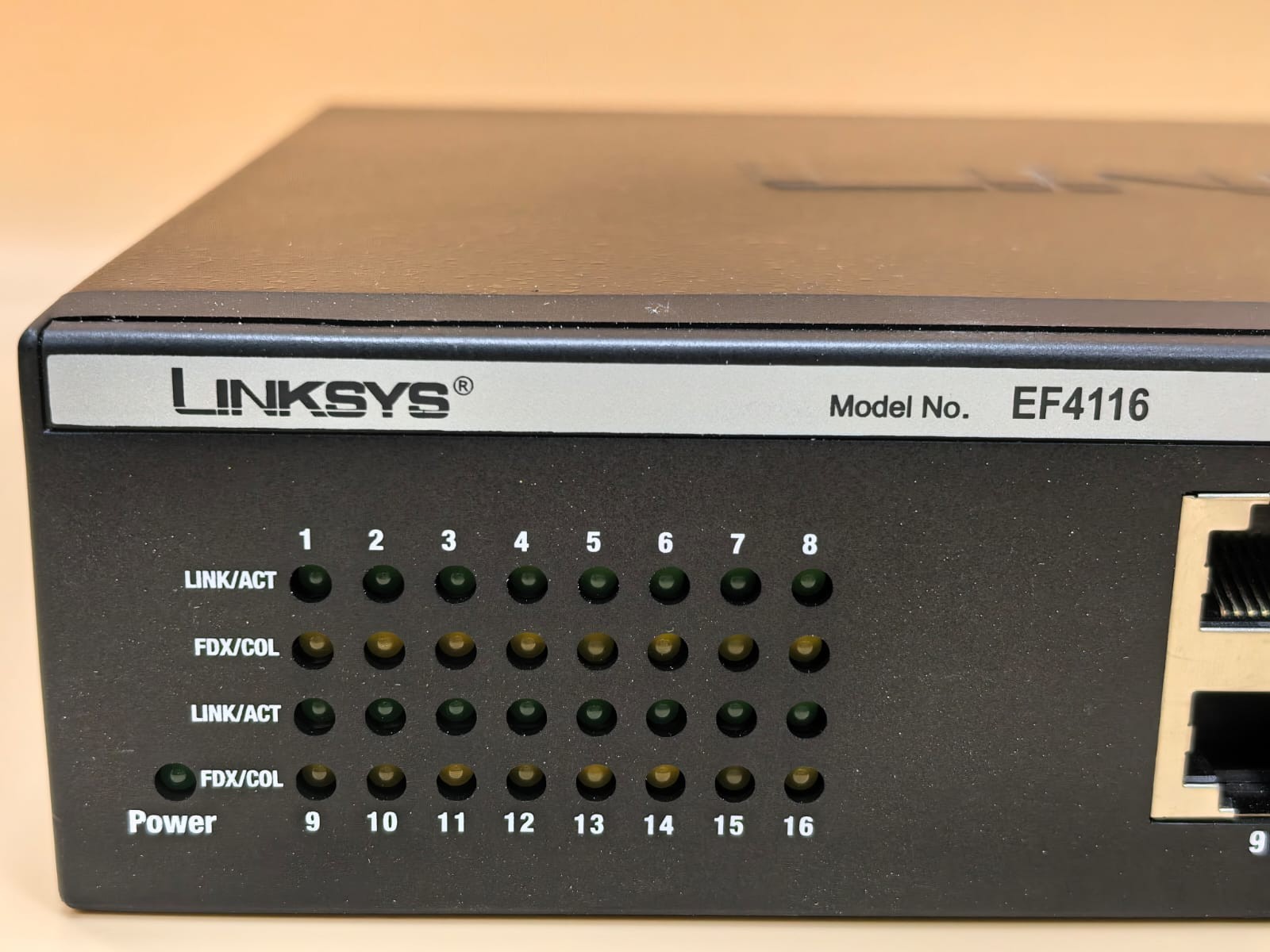 Linksys LINKSYS EF4116 LINKSYS EF4116 16-PORT 10/100 ETHERNET SWITCH VER.2.1 2