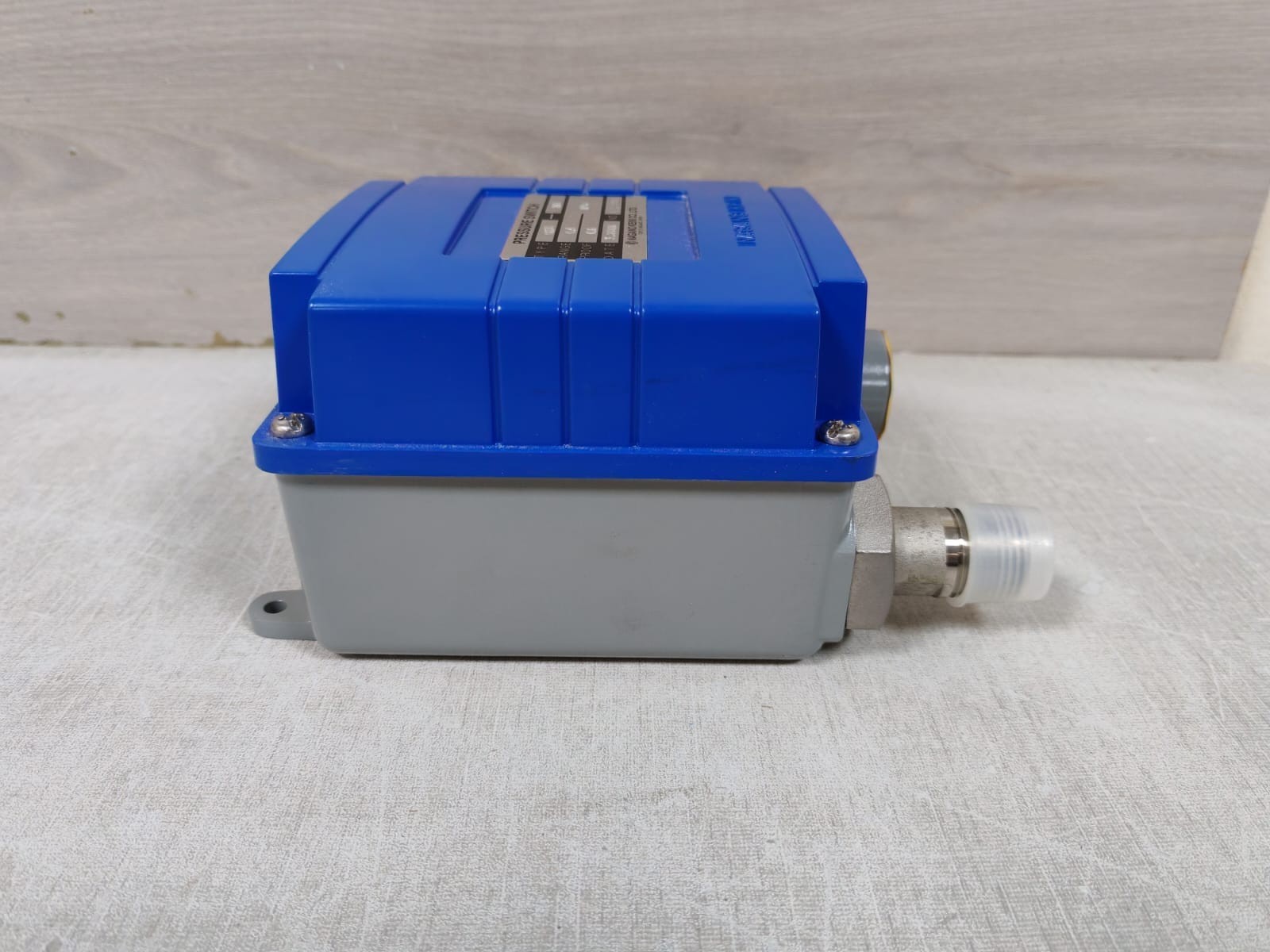 NAGANO KEIKI CQ30 NAGANO KEIKI CQ30 -2M3 PRESSURE SWITCH 8