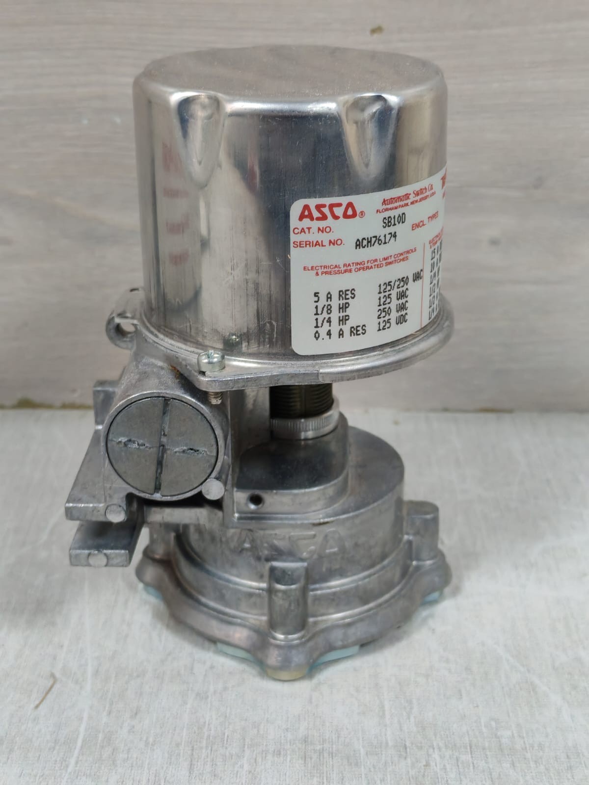 ASCO SB10D ASCO SB10D PRESSURE SWITCH 125-250VAC 5A 6