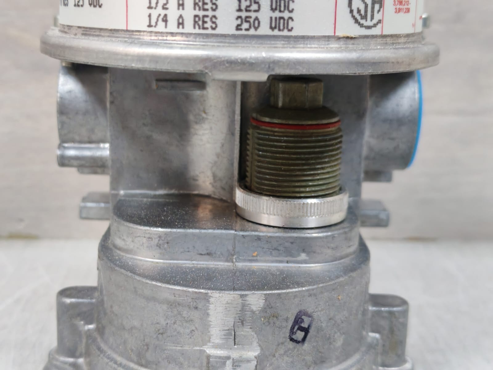 ASCO SB10D ASCO SB10D PRESSURE SWITCH 125-250VAC 5A 7
