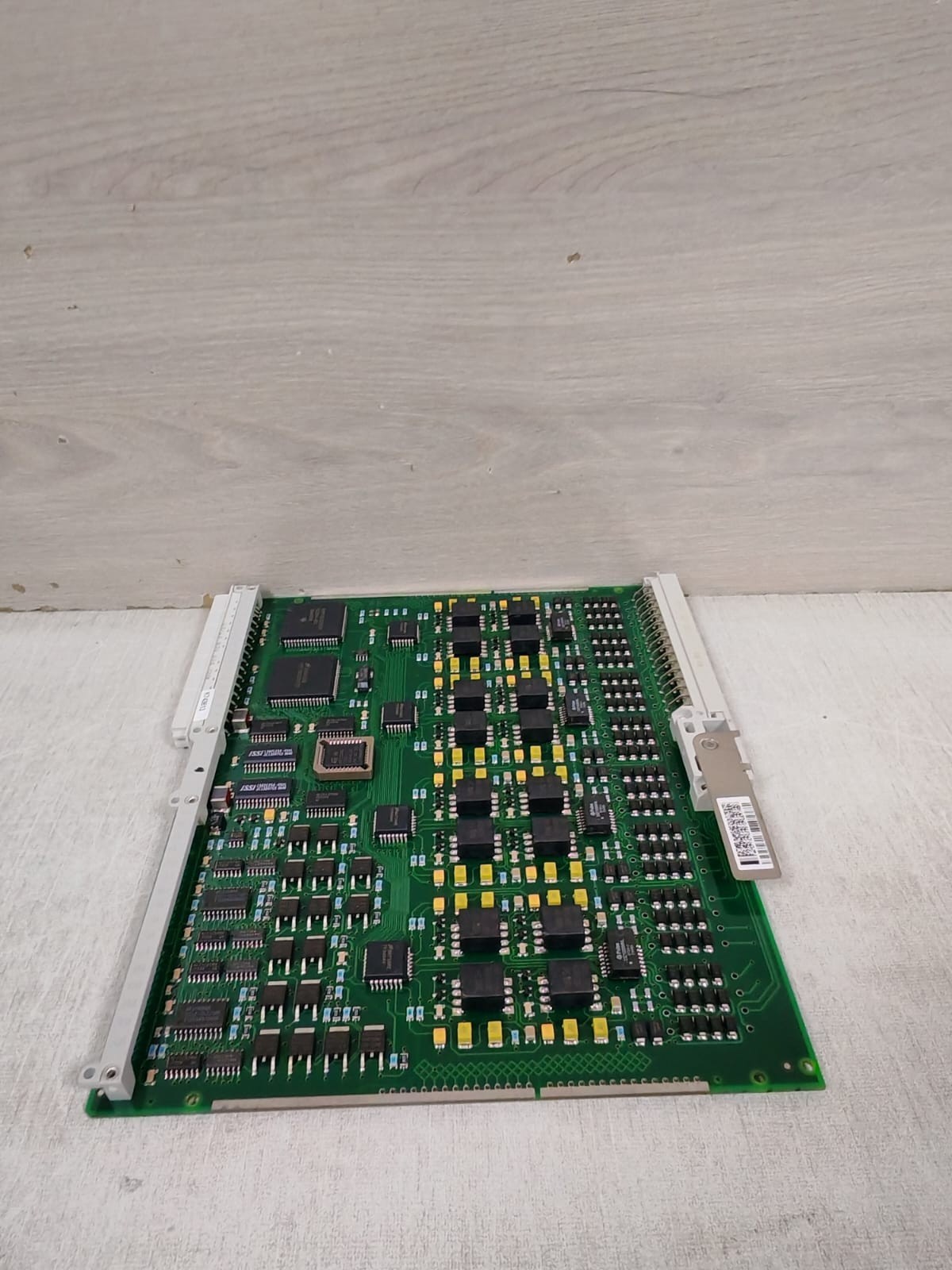 Ericsson ROF-137-5334 ERICSSON ROF 137 5334/3 R3B ELU28 CARD MODULE 3