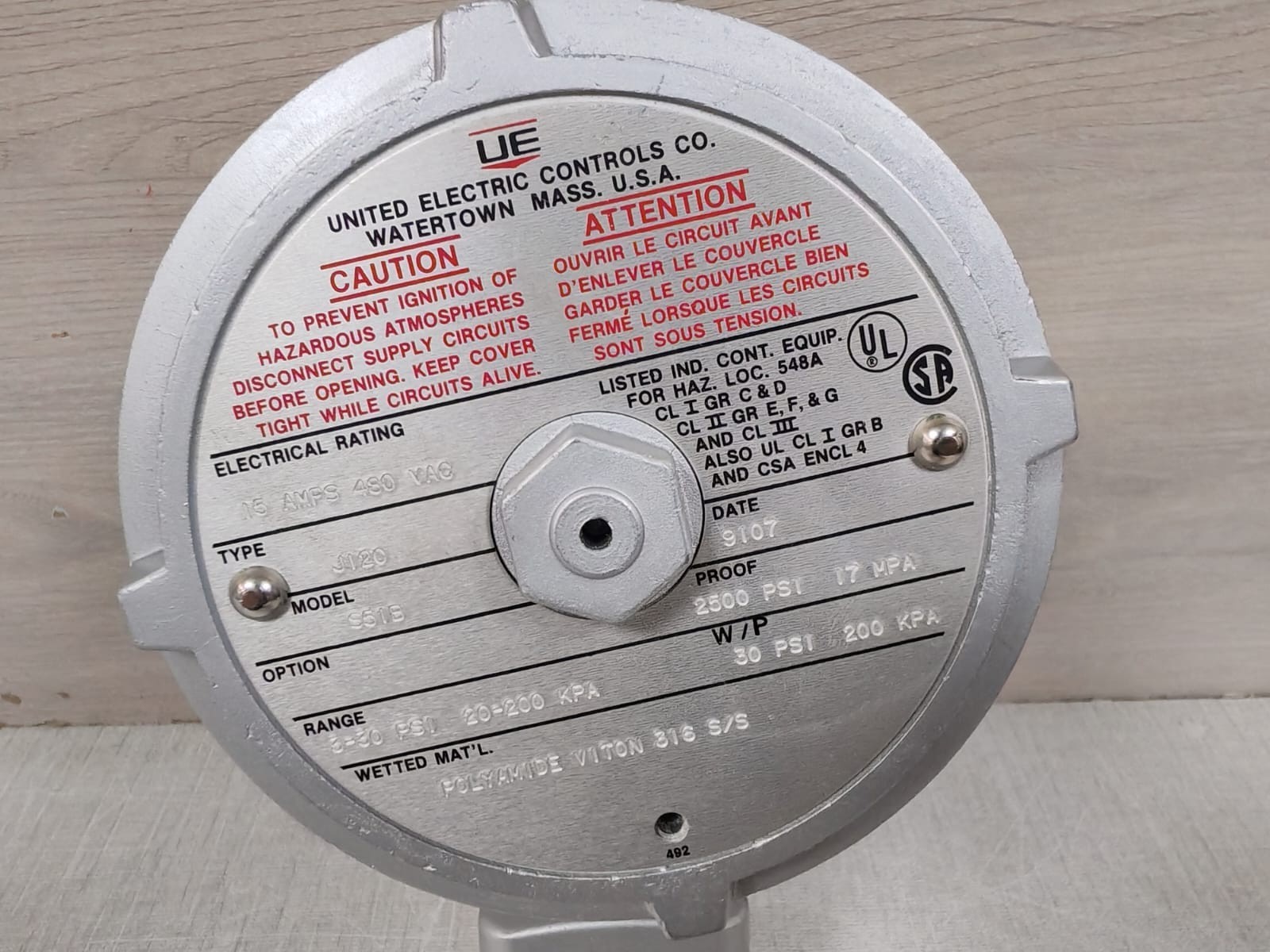 United Electric Controls J120 UNITED ELECTRIC CONTROLS J120 S51B PRESSURE SWITCH 15AMPS 480VAC 2