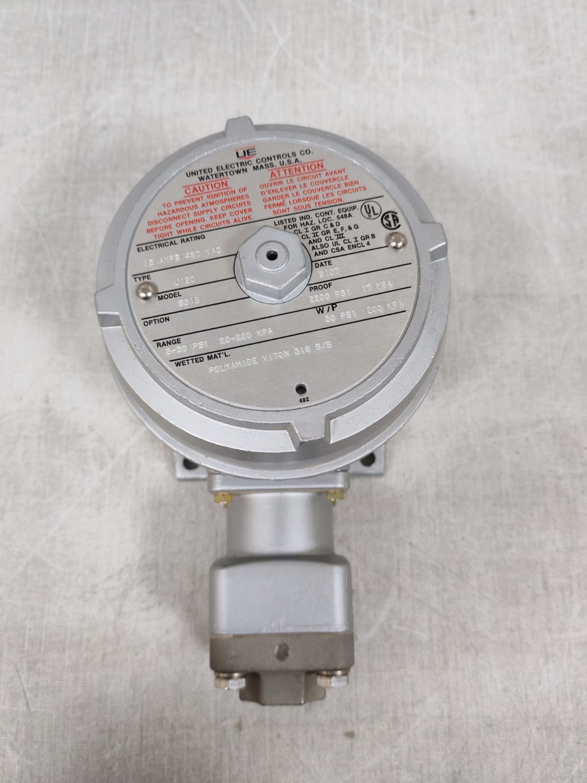 United Electric Controls J120 UNITED ELECTRIC CONTROLS J120 S51B PRESSURE SWITCH 15AMPS 480VAC 6