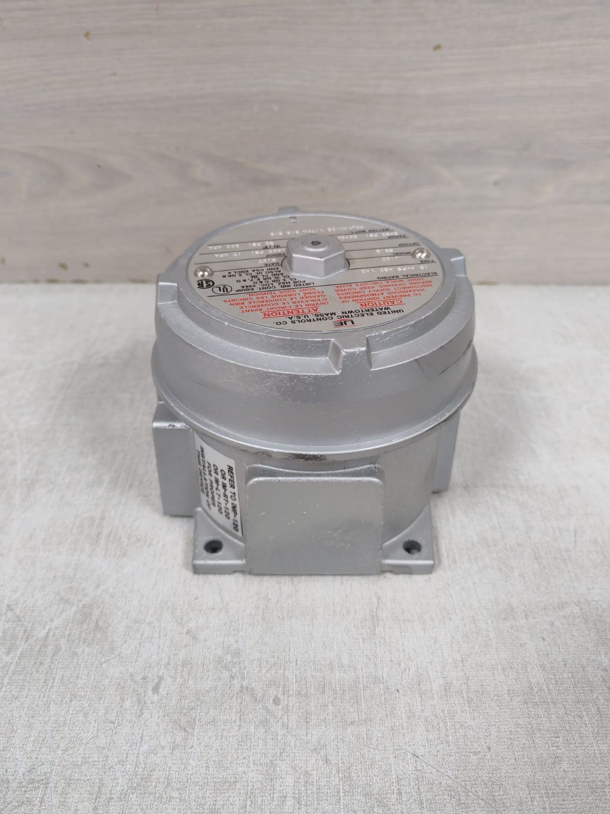 United Electric Controls J120 UNITED ELECTRIC CONTROLS J120 S51B PRESSURE SWITCH 15AMPS 480VAC 7