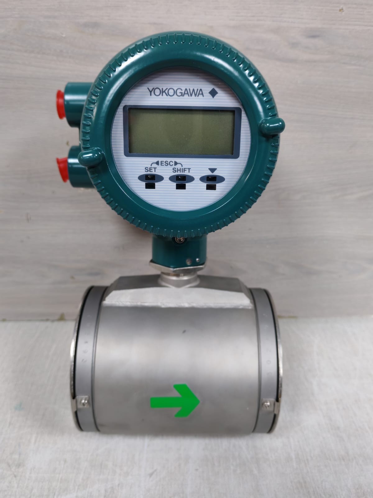 Yokogawa AXF080G-E1AH1S-AA12-21B YOKOGAWA AXF080G S1 / AXF080G-E1AH1S-AA12-21B ADMAG AXF MAGNETIC FLOWMETER 2