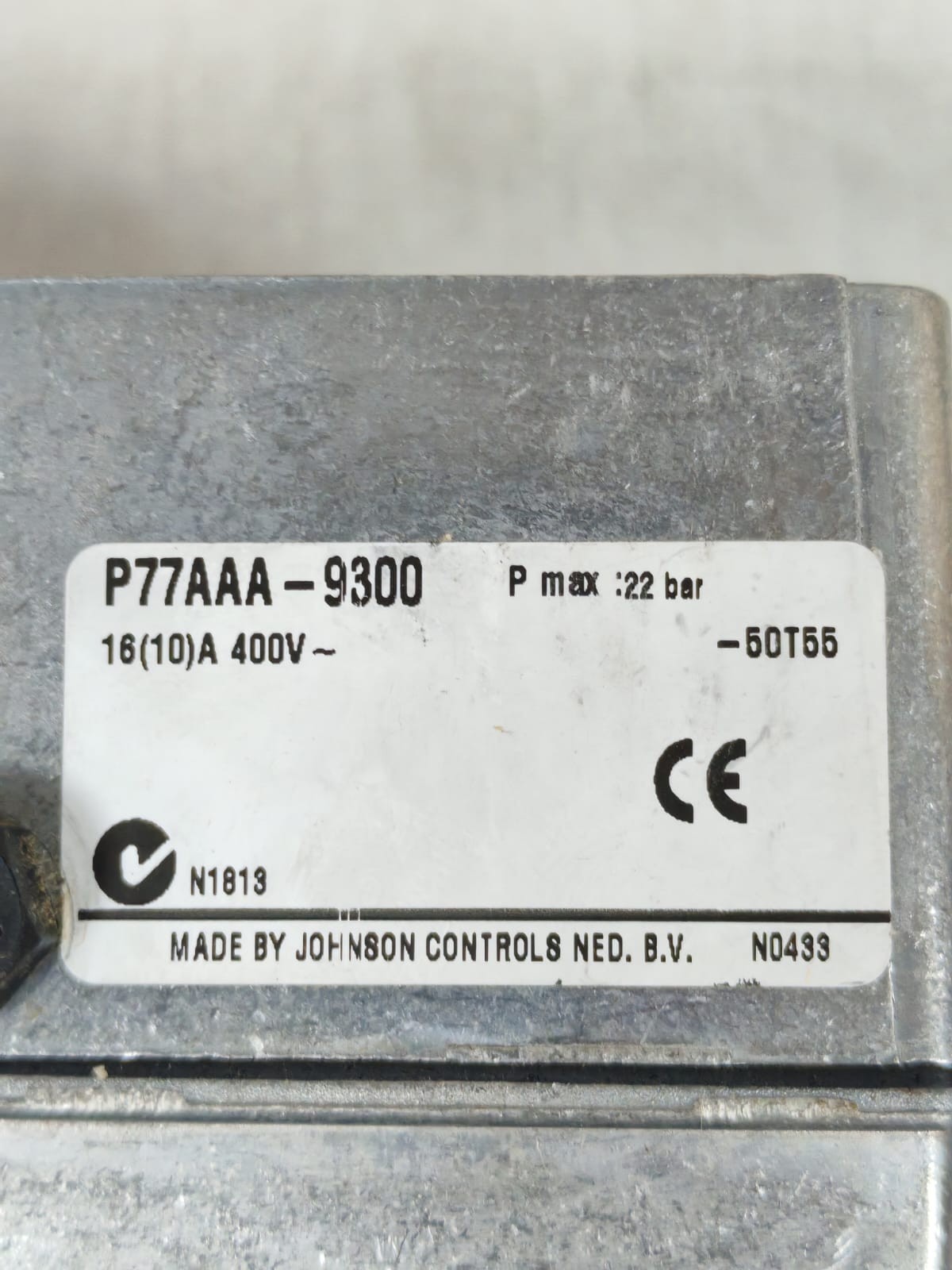 Johnson Controls P77AAA-9300 JOHNSON CONTROLS P77AAA-9300 PRESSURE CONTROL 7